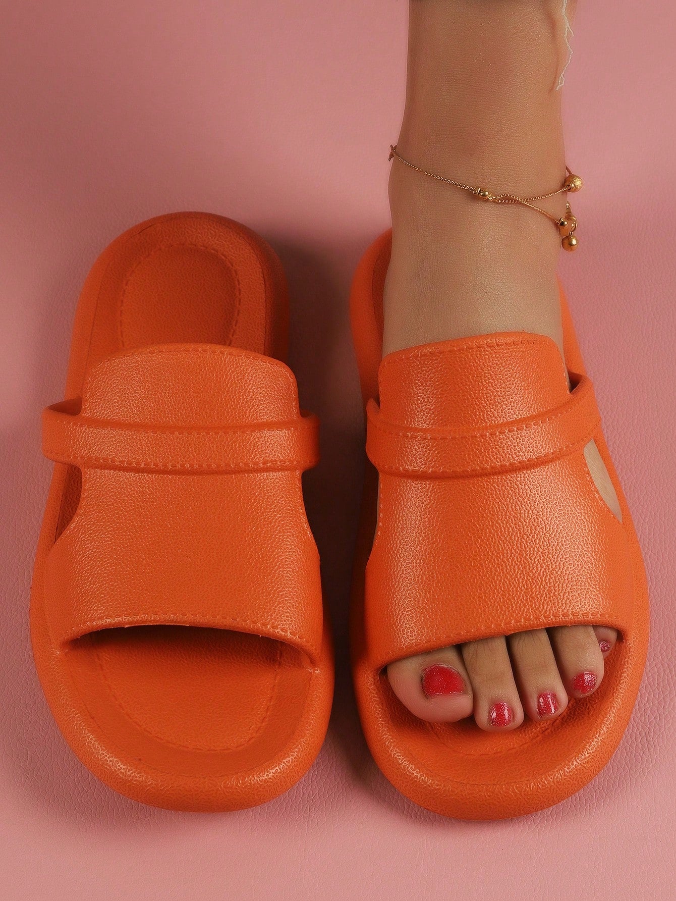 Fashionable Ladies' Plastic Slippers, Breathable, Soft And Wear-Resistant, For Summer