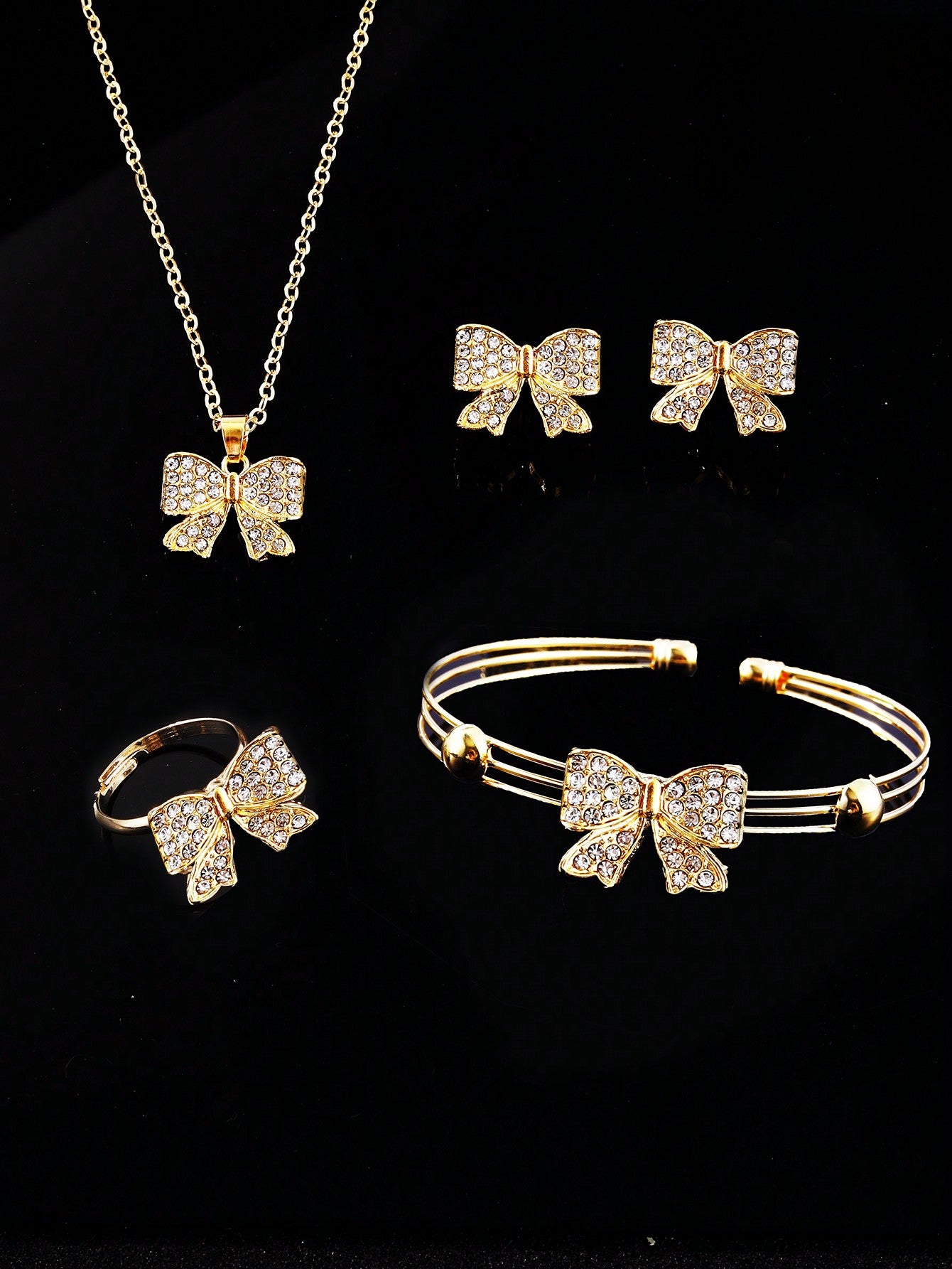 5pcs Gold Rhinestone Butterfly Fashionable, Versatile And Casual Girls' Jewelry Set