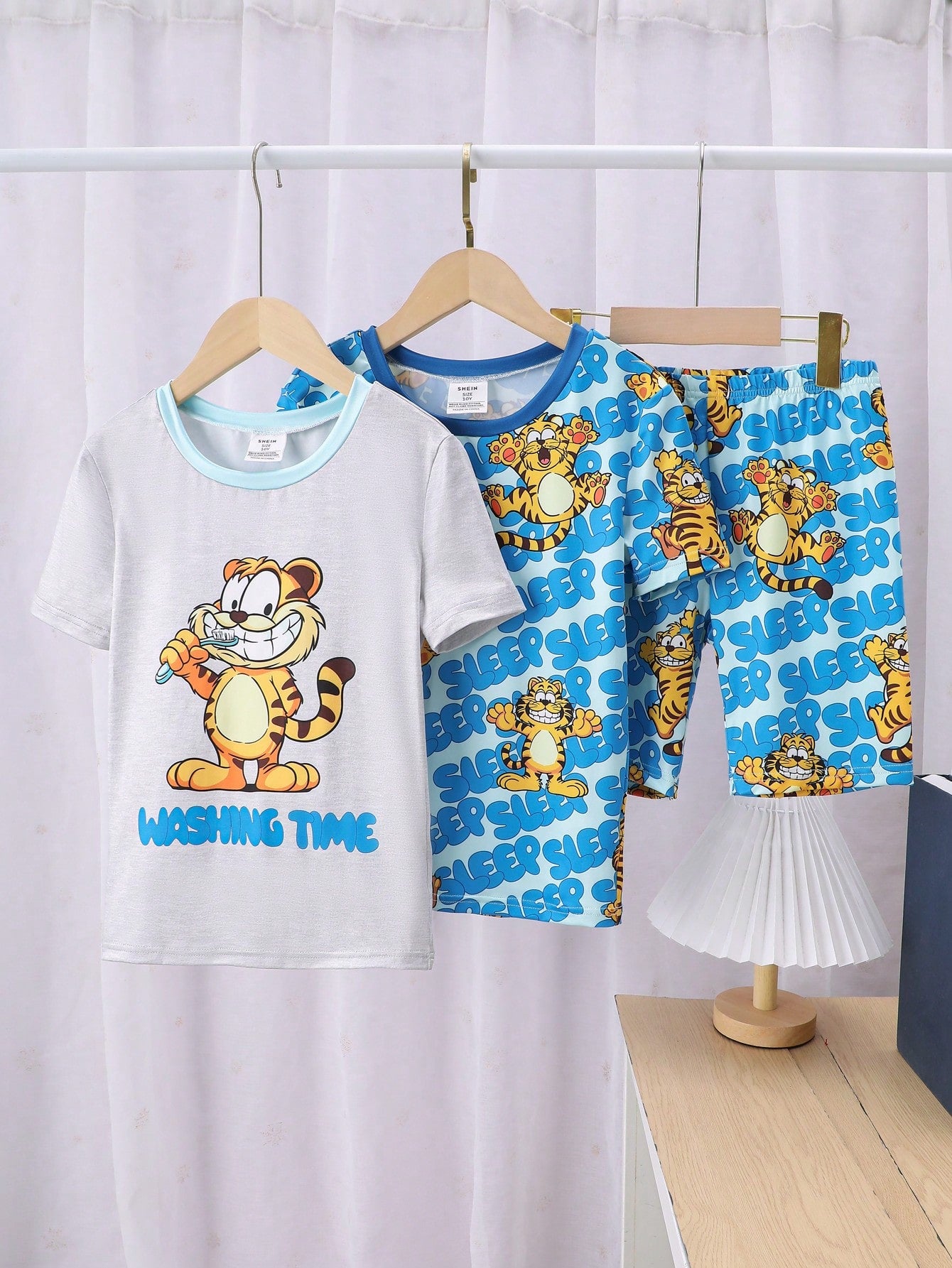 Tween Boy Cute Tiger Printed Short Sleeve And Shorts Snug Fit Homewear Set, For Big Kids