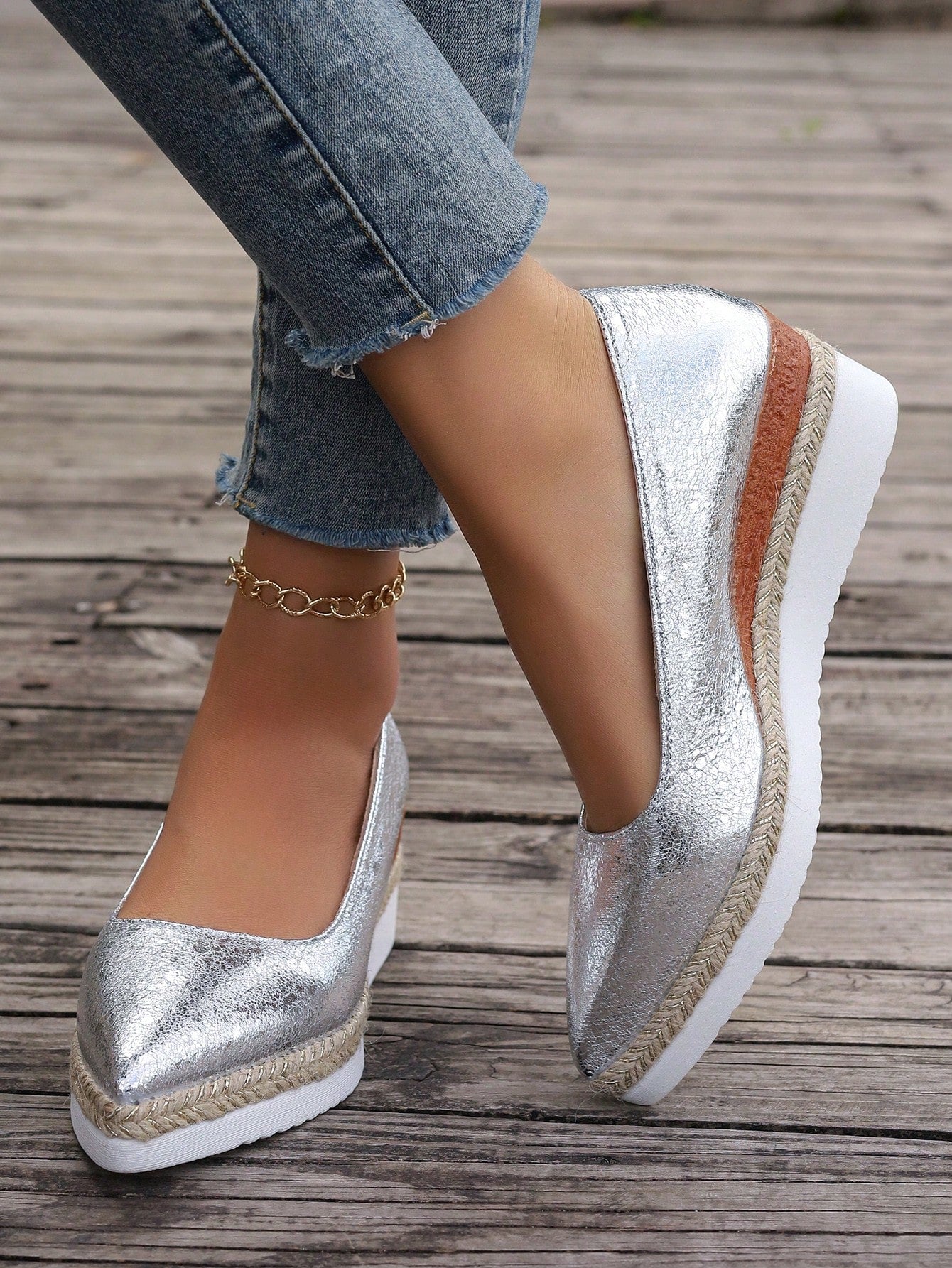 Ladies Plus Size Retro Floral Patterned Decorated Color Block Closed Toe Lightweight Jute Rope Elegant Wedge Heels & Thick Sole Shoes