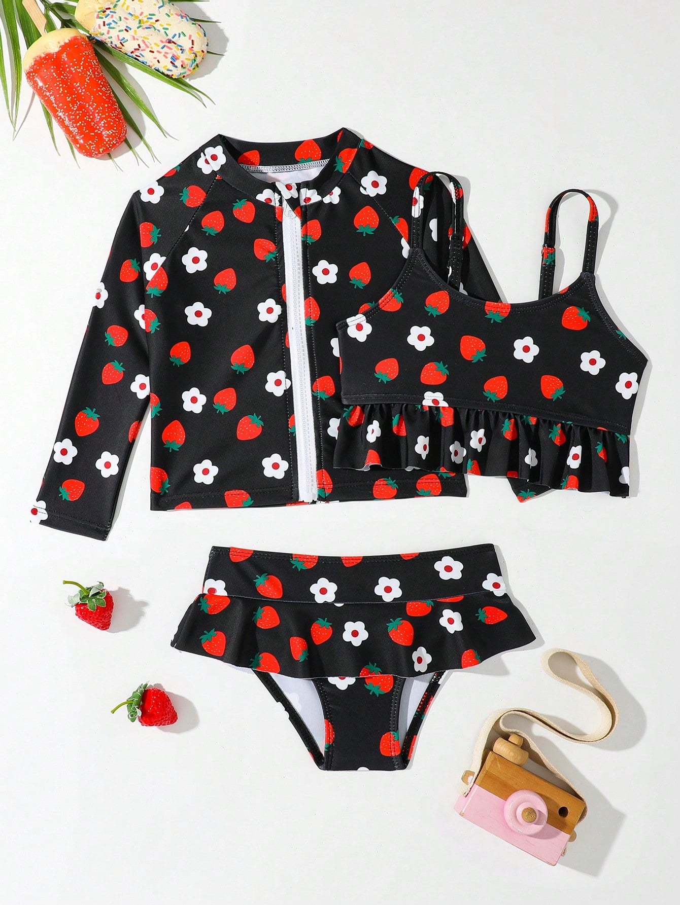 Young Girl 3packs Random Strawberry Print Bikini Set Summer Beach