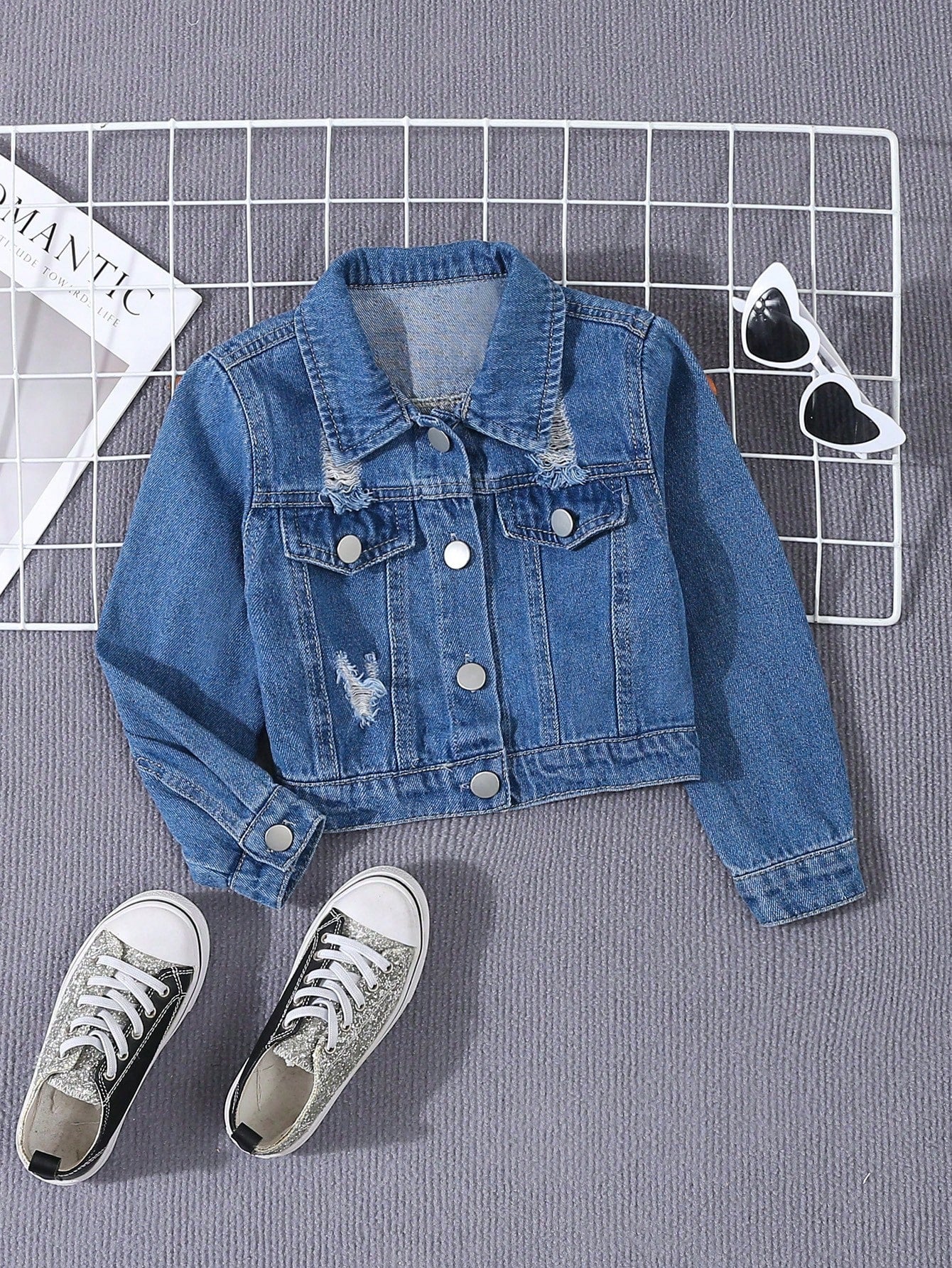 Young Girl 1pc Ripped Flap Detail Denim Jacket