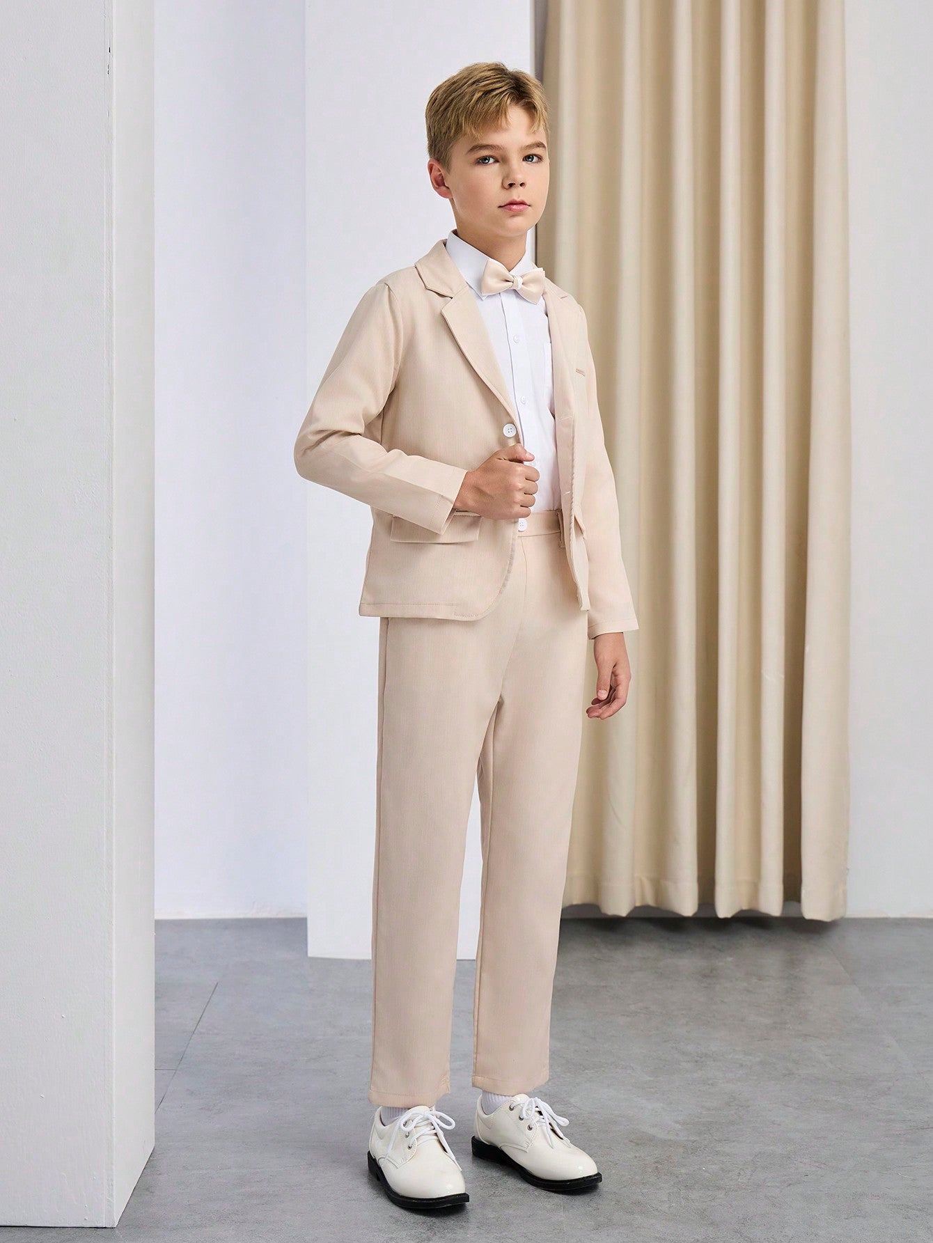 Tween Boy Gentlemen's Two Piece Set, Apricot-Colored Collared Long Sleeve Jacket And Trousers, Ideal For Birthdays, Parties, Performances, And Weddings