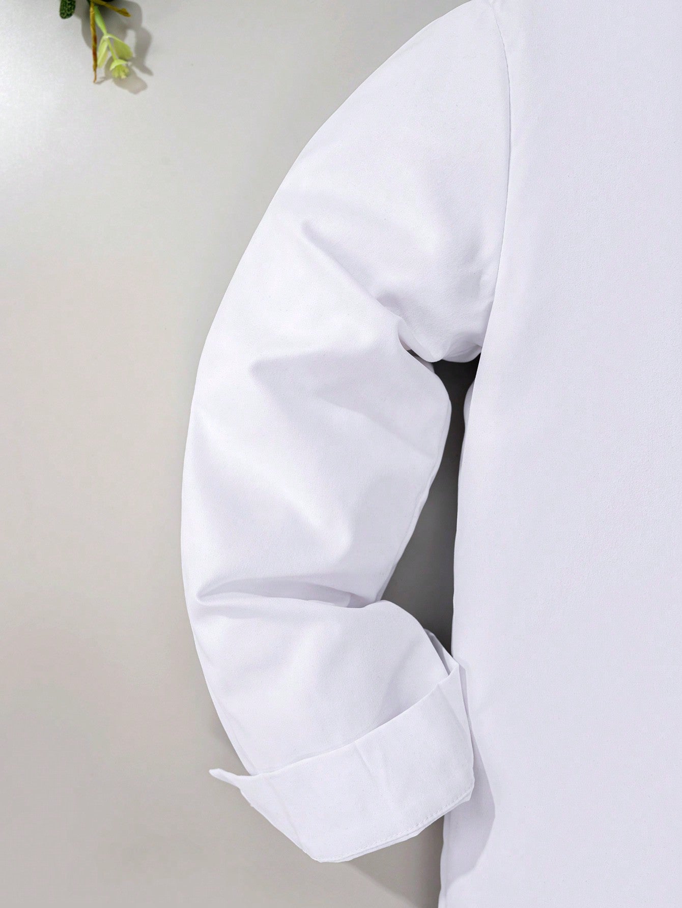 Tween Boy White Formal Dress Shirt, Classic Campus Style With Flower & Pocket Patch For Casual And Party, Long Sleeve