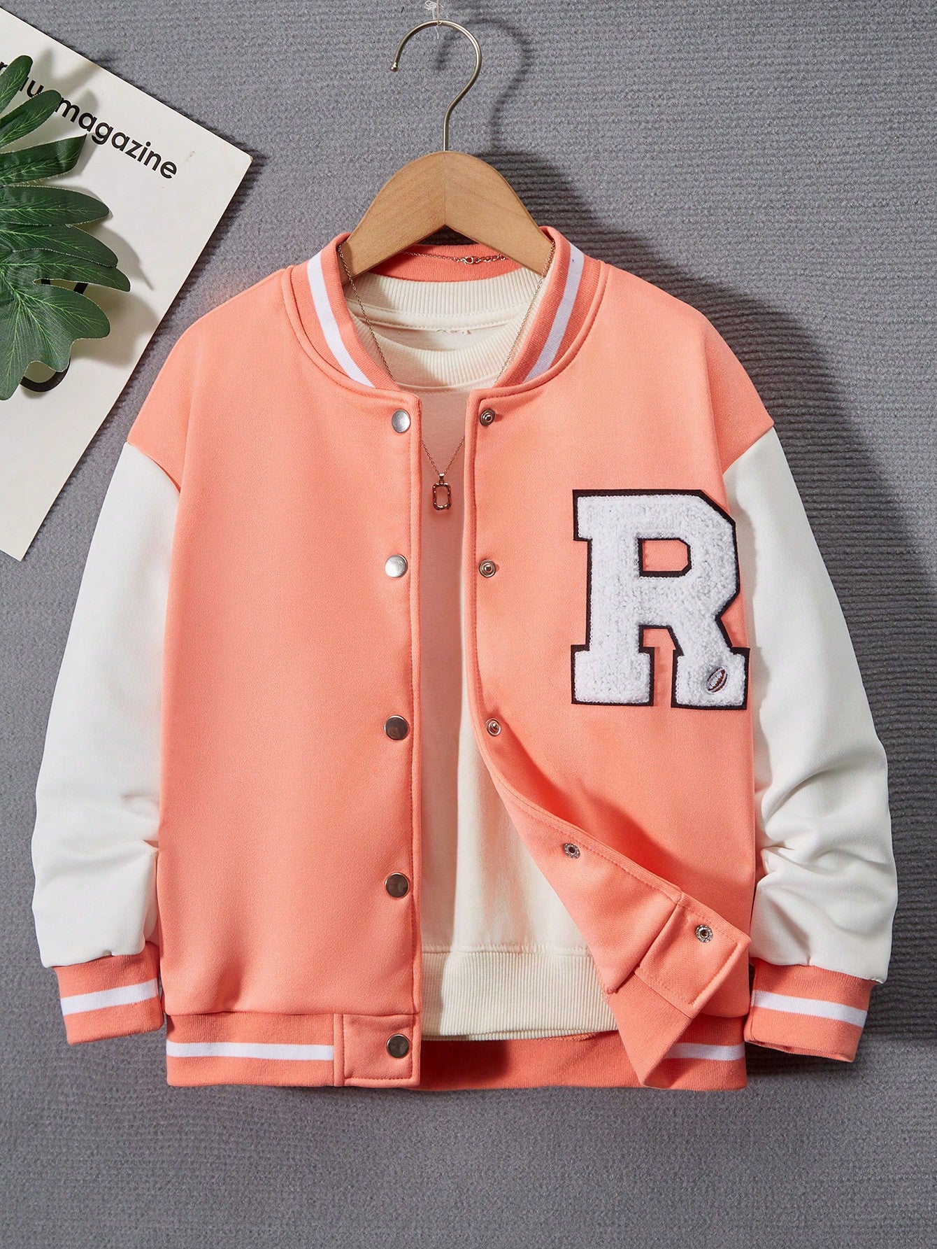 Tween Girl Letter Patched Striped Trim Drop Shoulder Varsity Jacket