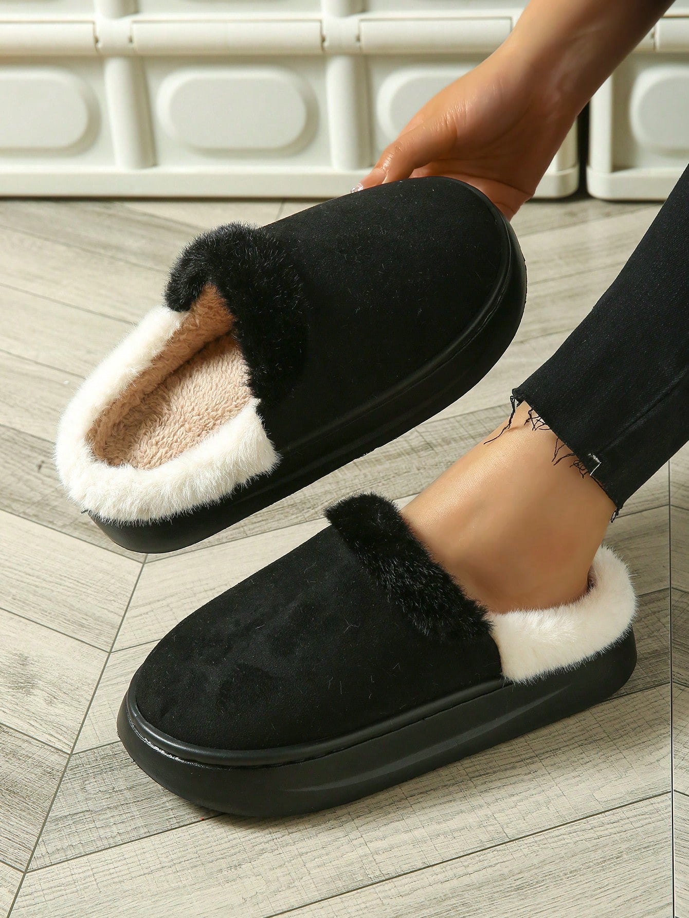 New Arrival Couples Home Slippers For Autumn/Winter, Warm, Comfortable, Simple And Elegant