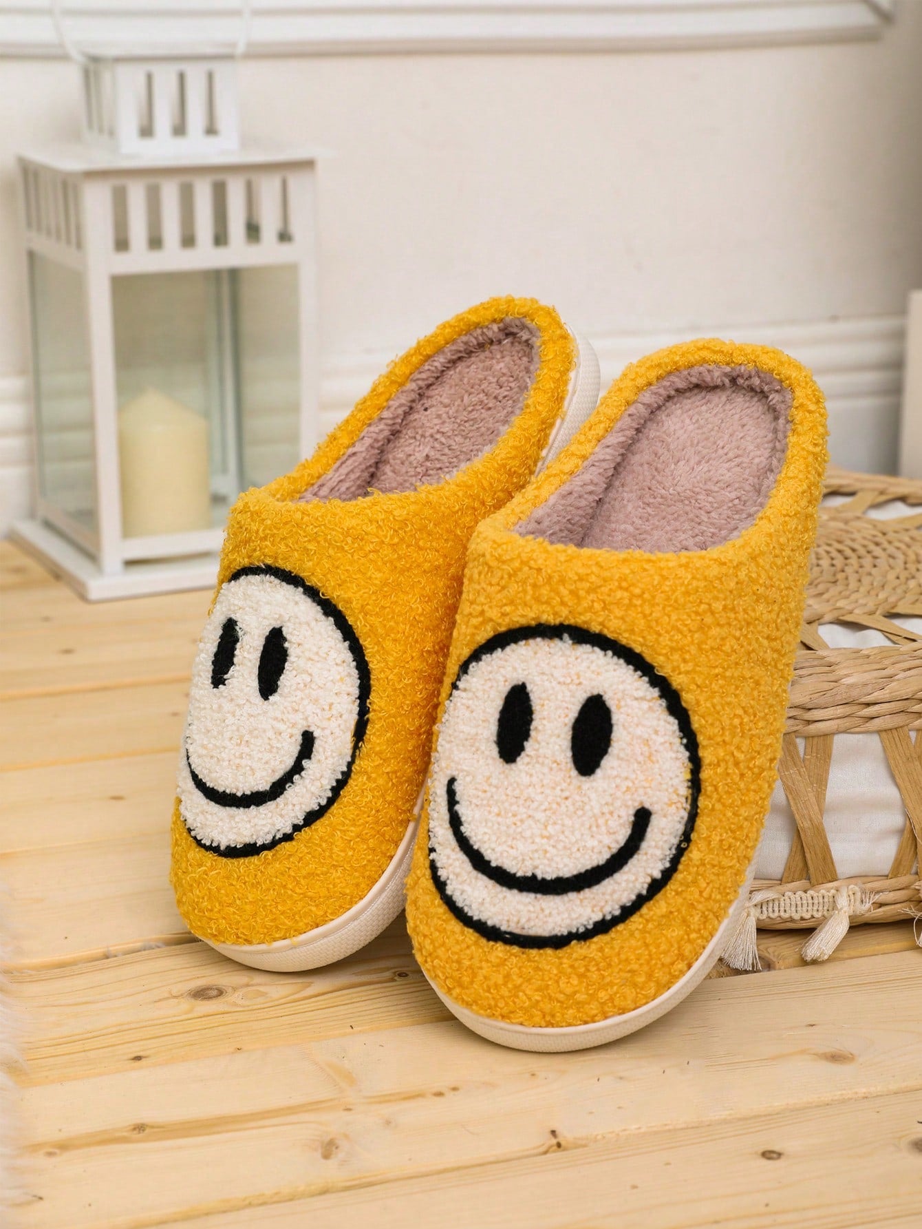 Women Korean Style Cute Cartoon  Face Fabric Slippers With Thick And Wear-Resistant Soles For Warm And Cozy Home Winter Wear, Couples" Slippers