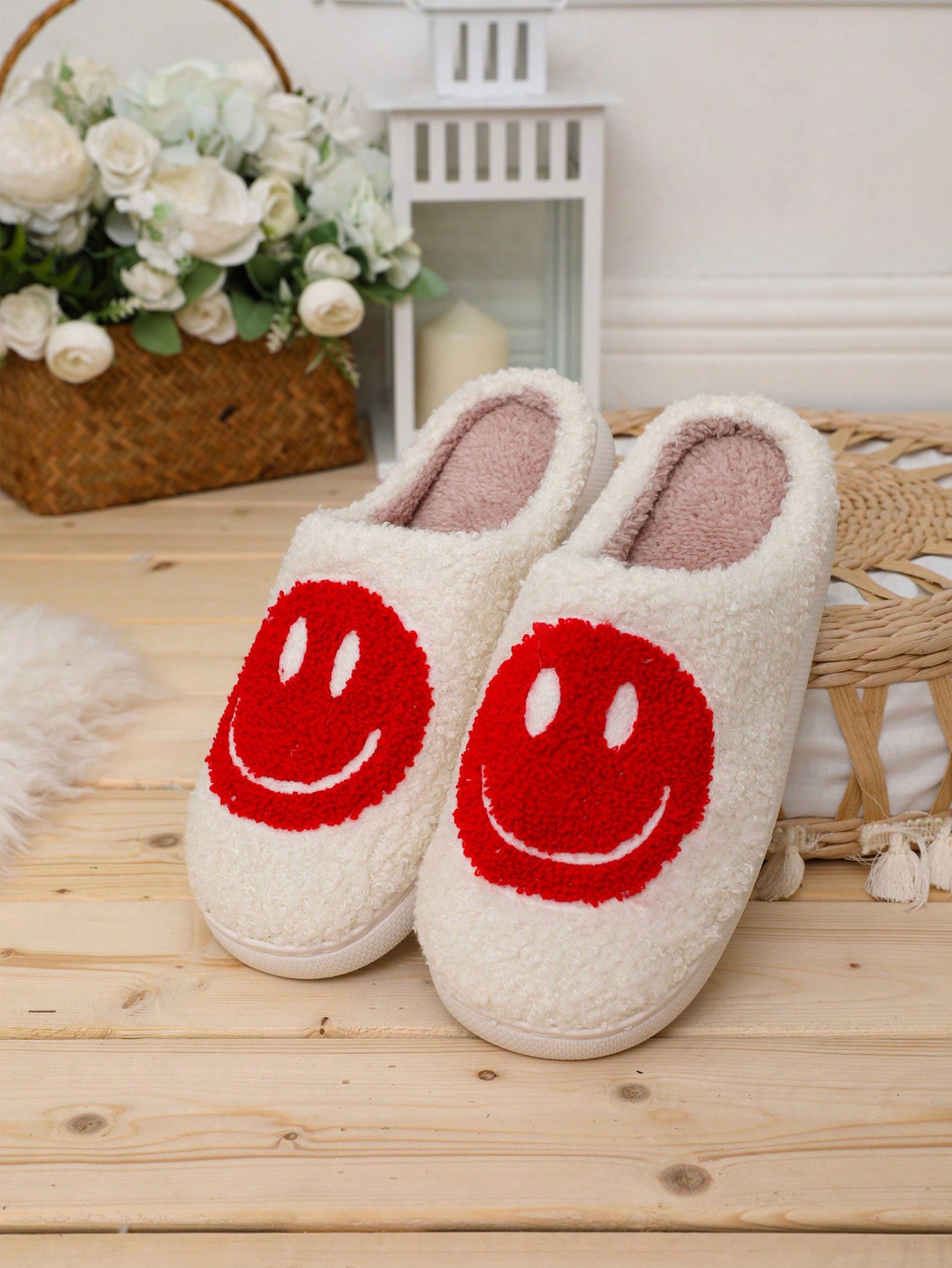 Women Korean Style Cute Cartoon  Face Fabric Slippers With Thick And Wear-Resistant Soles For Warm And Cozy Home Winter Wear, Couples" Slippers