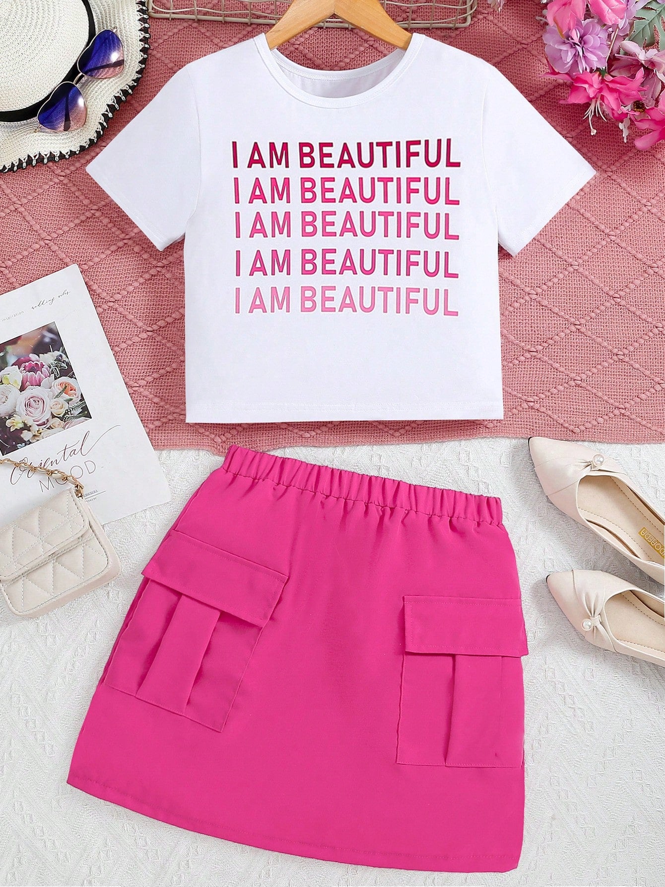 Tween Girls' Letter Pattern T-Shirt And Solid Color Shorts Set