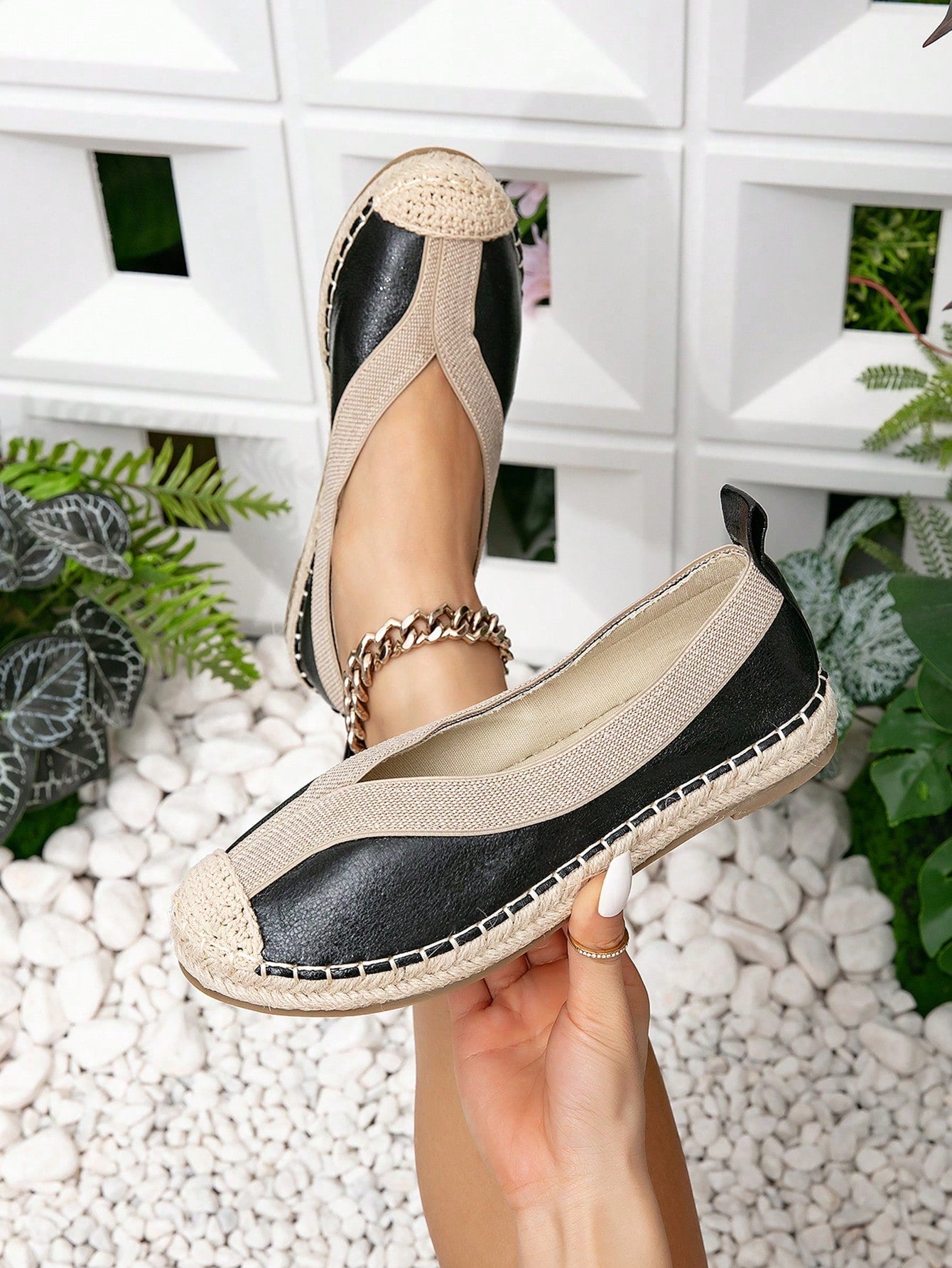 Women's New Fashionable Simple Silver  Rope Flat Shoes, Round Toe Shiny Surface Braided Loafers For Spring And Autumn