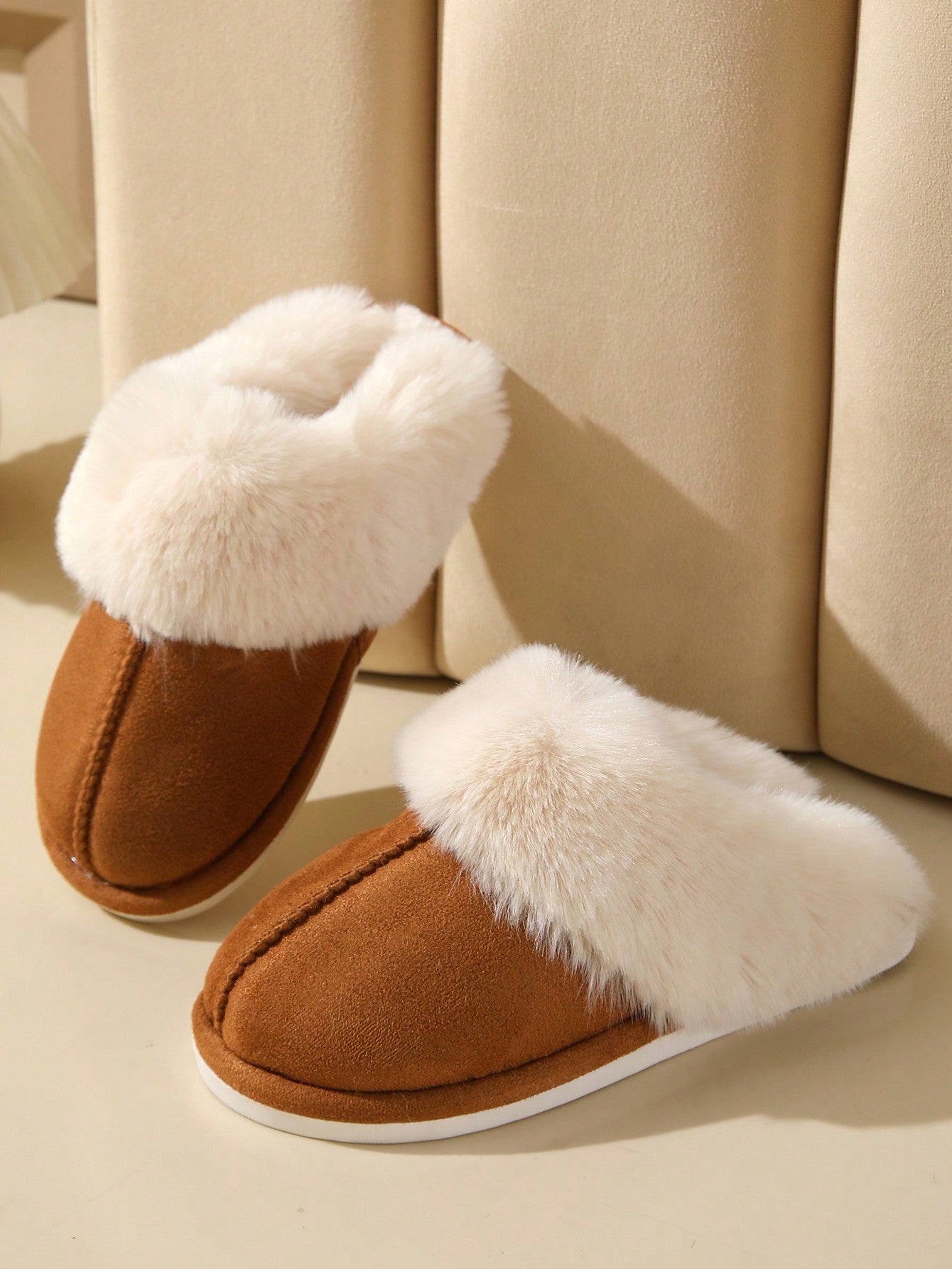 New Thickened Plush Home Slippers For Men And Women, Warm, Fashionable, Comfortable And Anti-Slip Indoor Slippers With Closed Toe