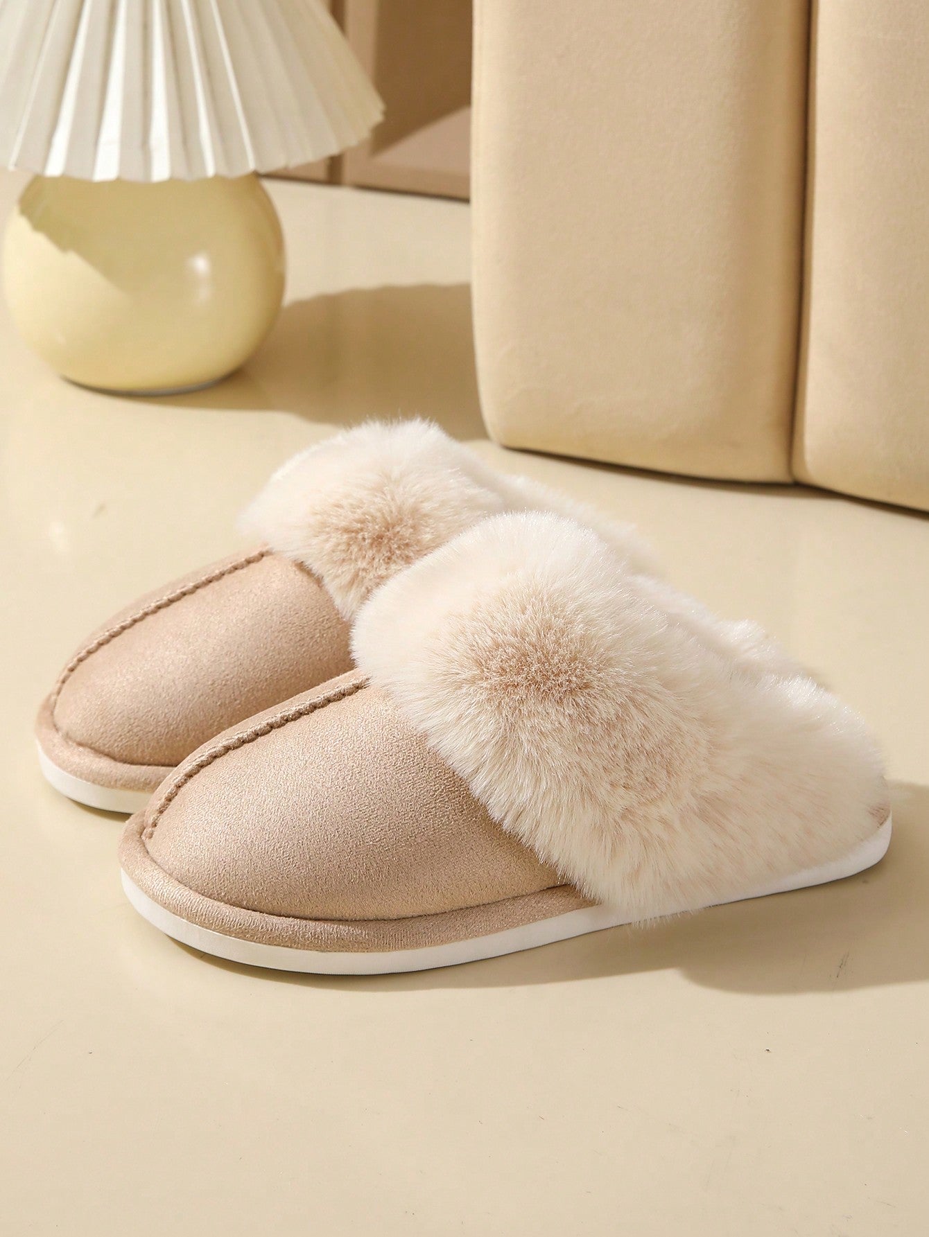 New Thickened Plush Home Slippers For Men And Women, Warm, Fashionable, Comfortable And Anti-Slip Indoor Slippers With Closed Toe