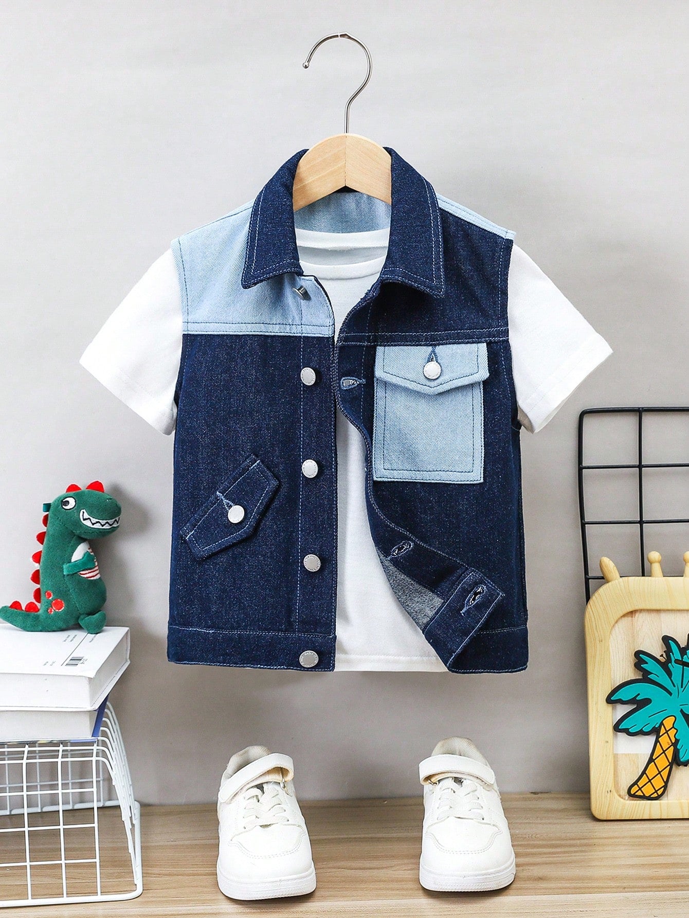 Young Boy Fashion Casual Coloured-Lapel Sleeveless Denim Boy Vest For Dailywear And Back To School Clothes