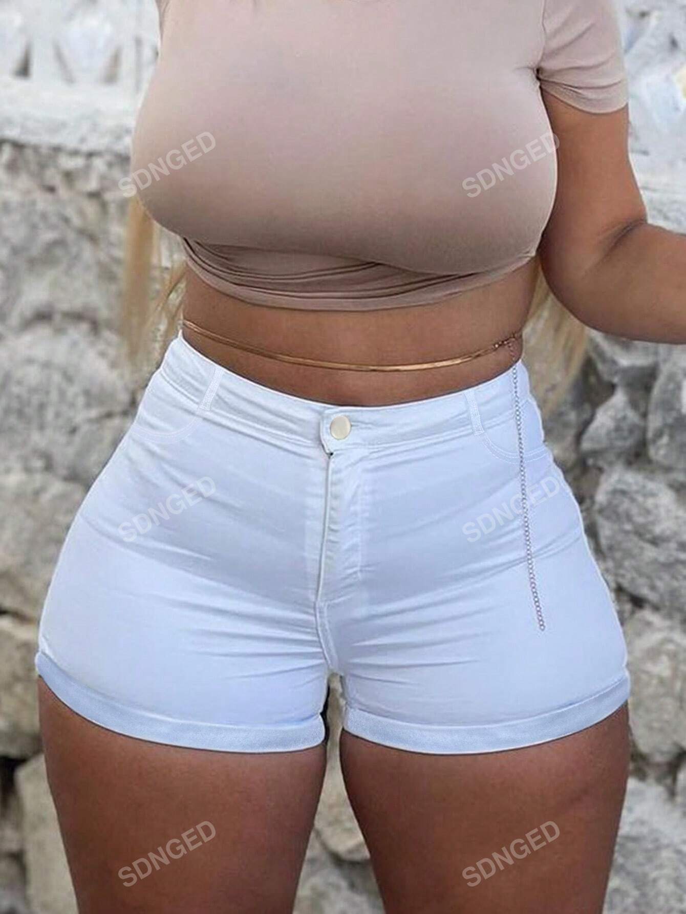 Women Summer Fashionable Tight-Fit Rolled Hem Basic Denim Shorts