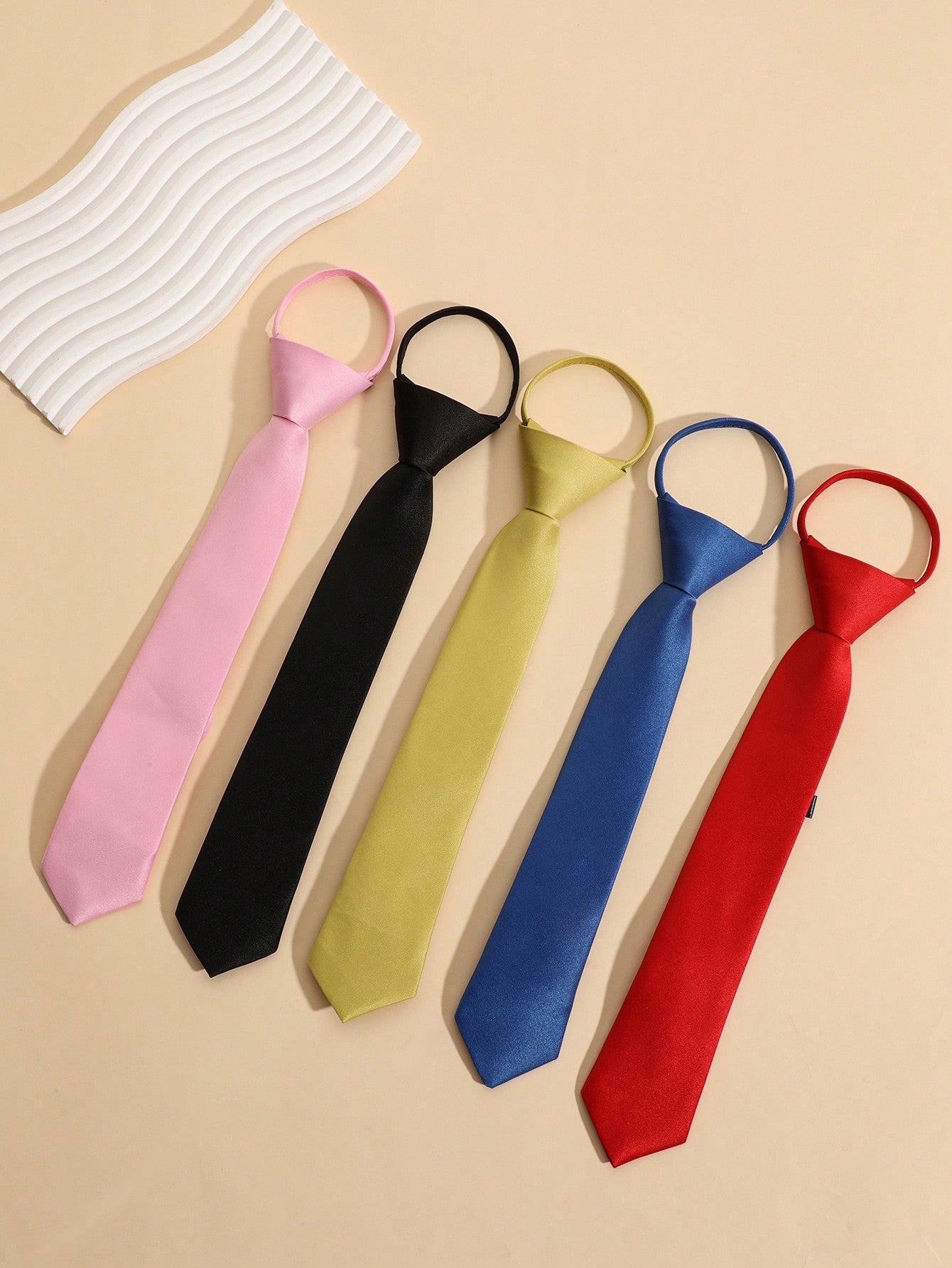 1pc Fashionable Thick Solid Color Necktie, Kids Pre-Tied Press-Type Adjustable Tie