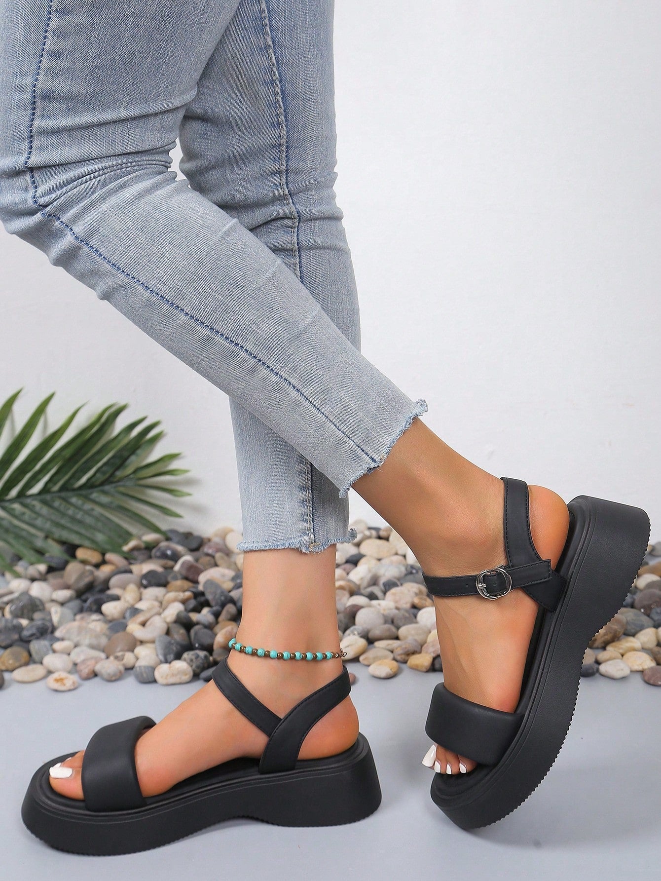 Summer Girls' New Metal Buckle Classic Teenage Sandals, Wedge Heels, Thick Soles, Casual Students' Shoes