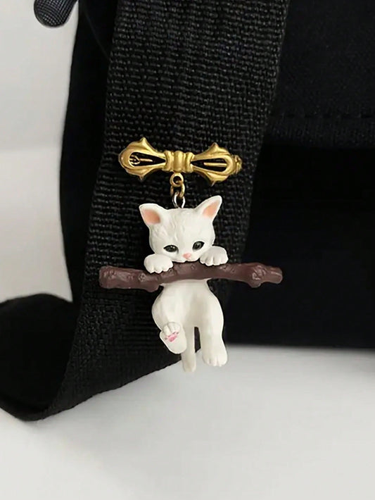 Random White 3D Cat Brooch - Cute Accessory Suitable For Clothes, Backpacks, And Jewelry