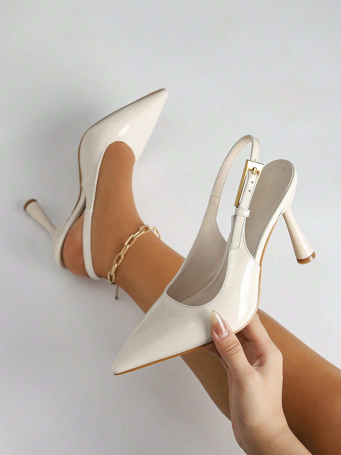 Women High Heel Pointed Toe Fashion Stone Embellishment Slingback Pumps