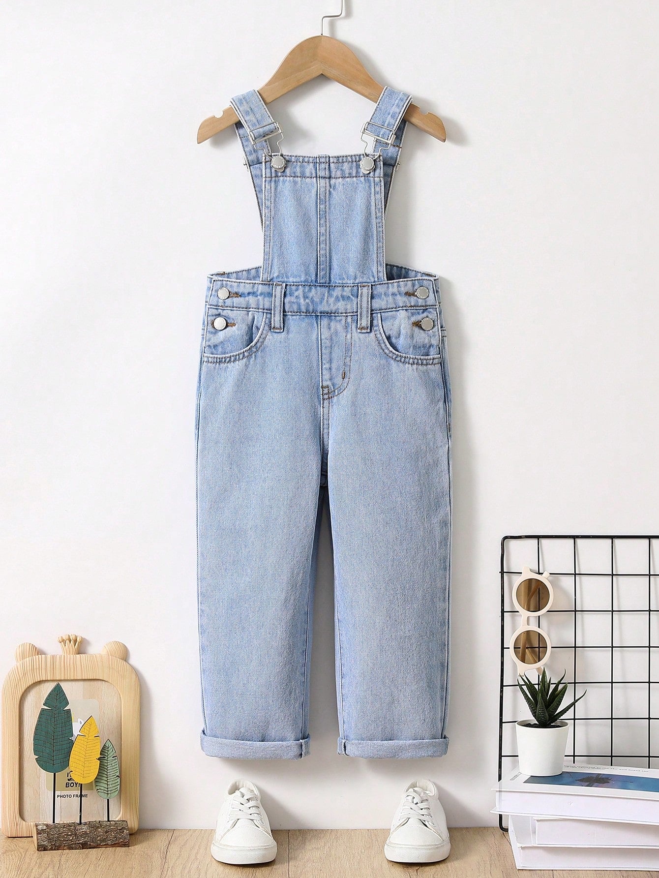 Young Boy Blue Casual Fashionable  Design Comfortable Denim Baggy Boy Jumpsuit For Vacation And Dailywear Cute Summer Clothes For School