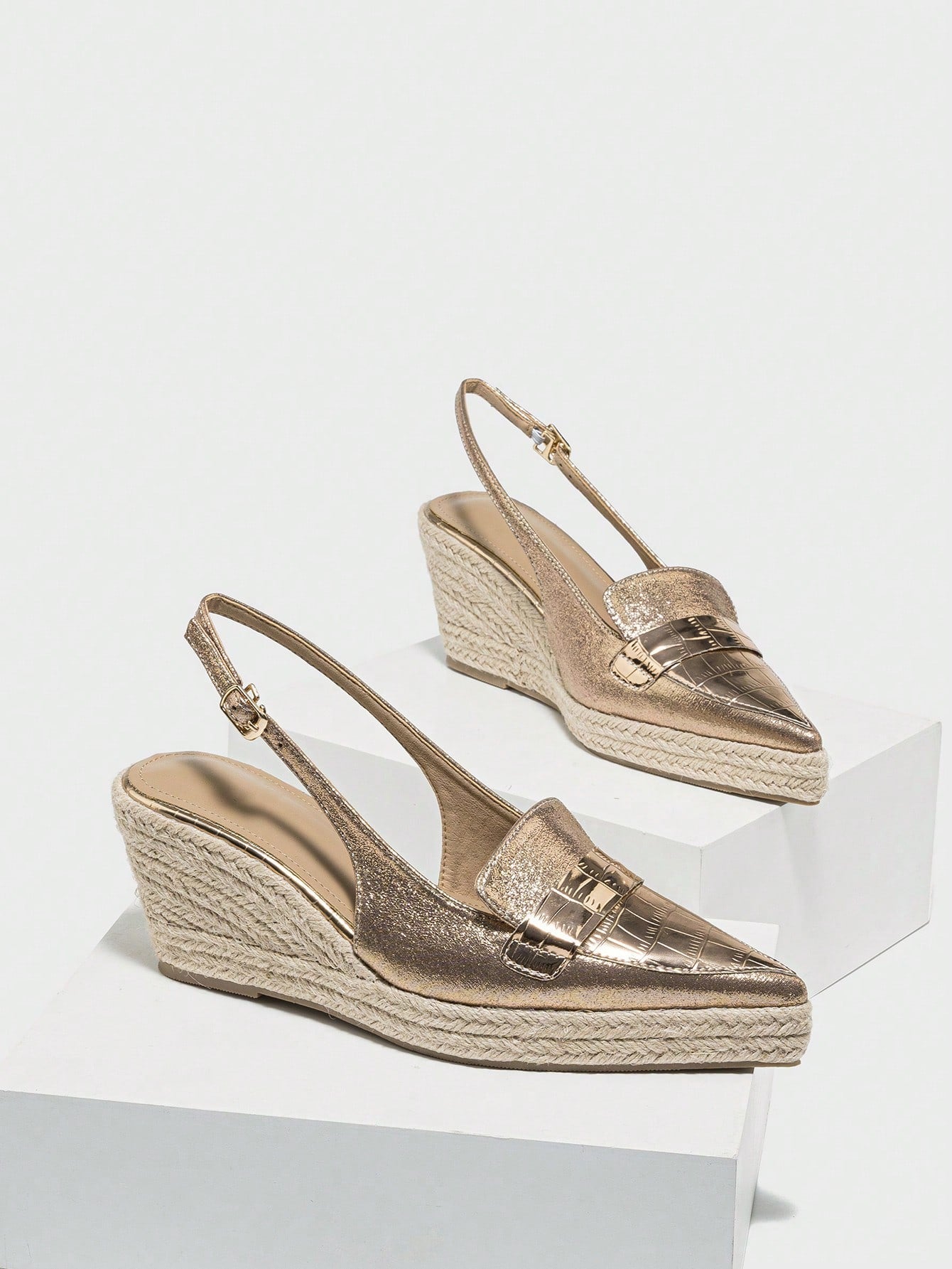 Women's Fashionable Elegant Fresh Woven Upper Silver Metallic Toe Tips Outdoor Holiday Style Wedge Heels Thick Sole Sandals