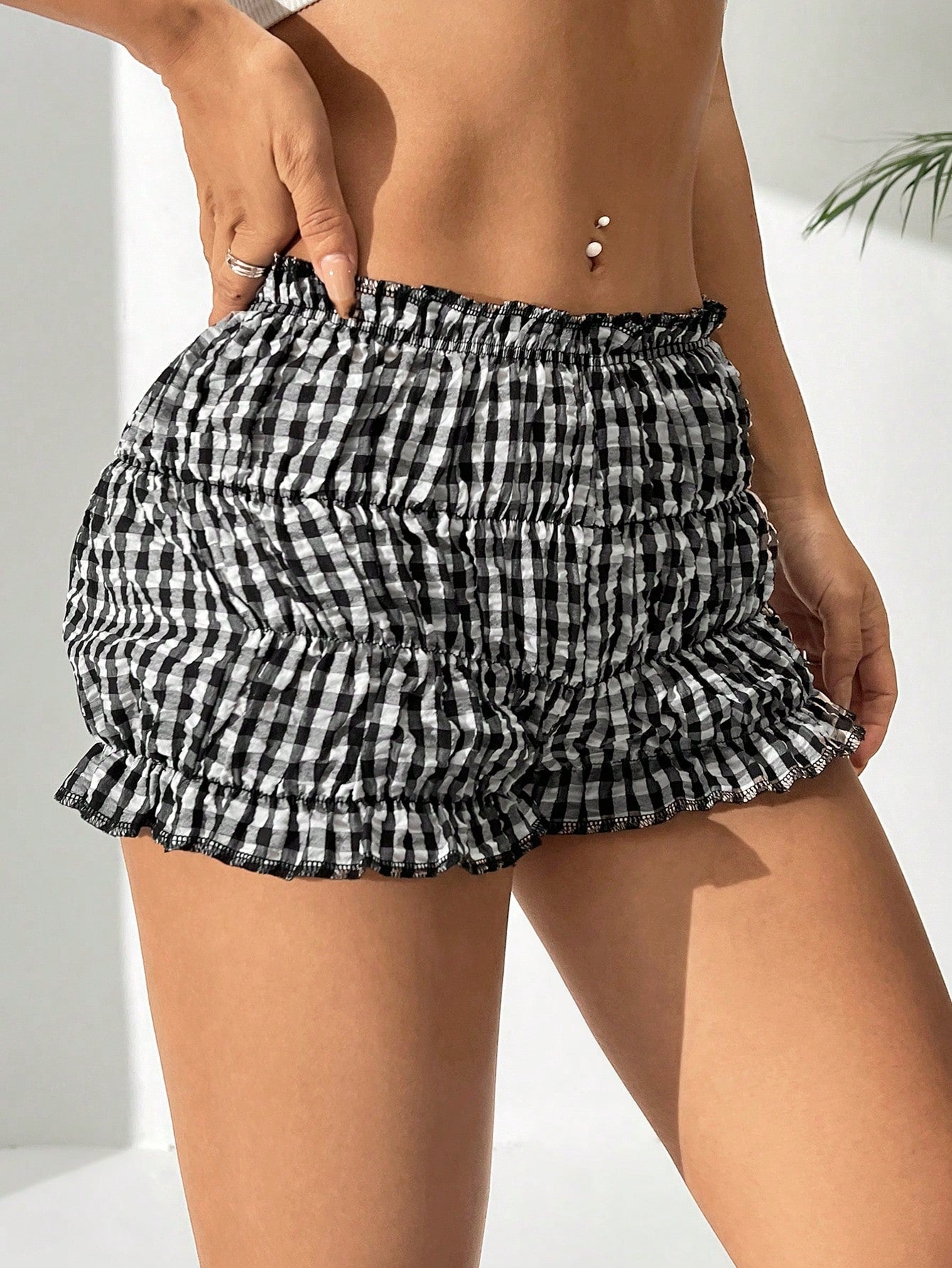 Bubble Grid Lantern Lace Women's Casual Shorts For Spring/Summer