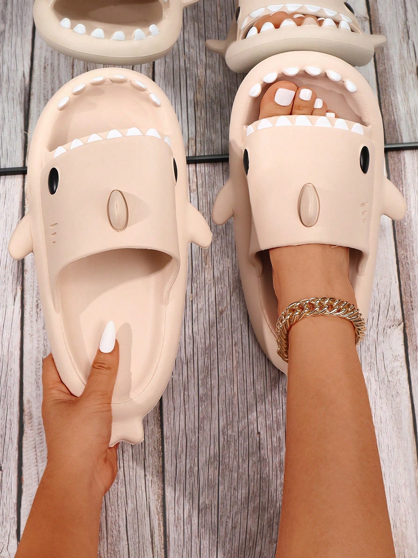 Shark Fun Shaped Open-Toe Thick Sole Slippers, Couple's Slippers With Anti-Skid Soles, Perfect For Beach/Summer Wear