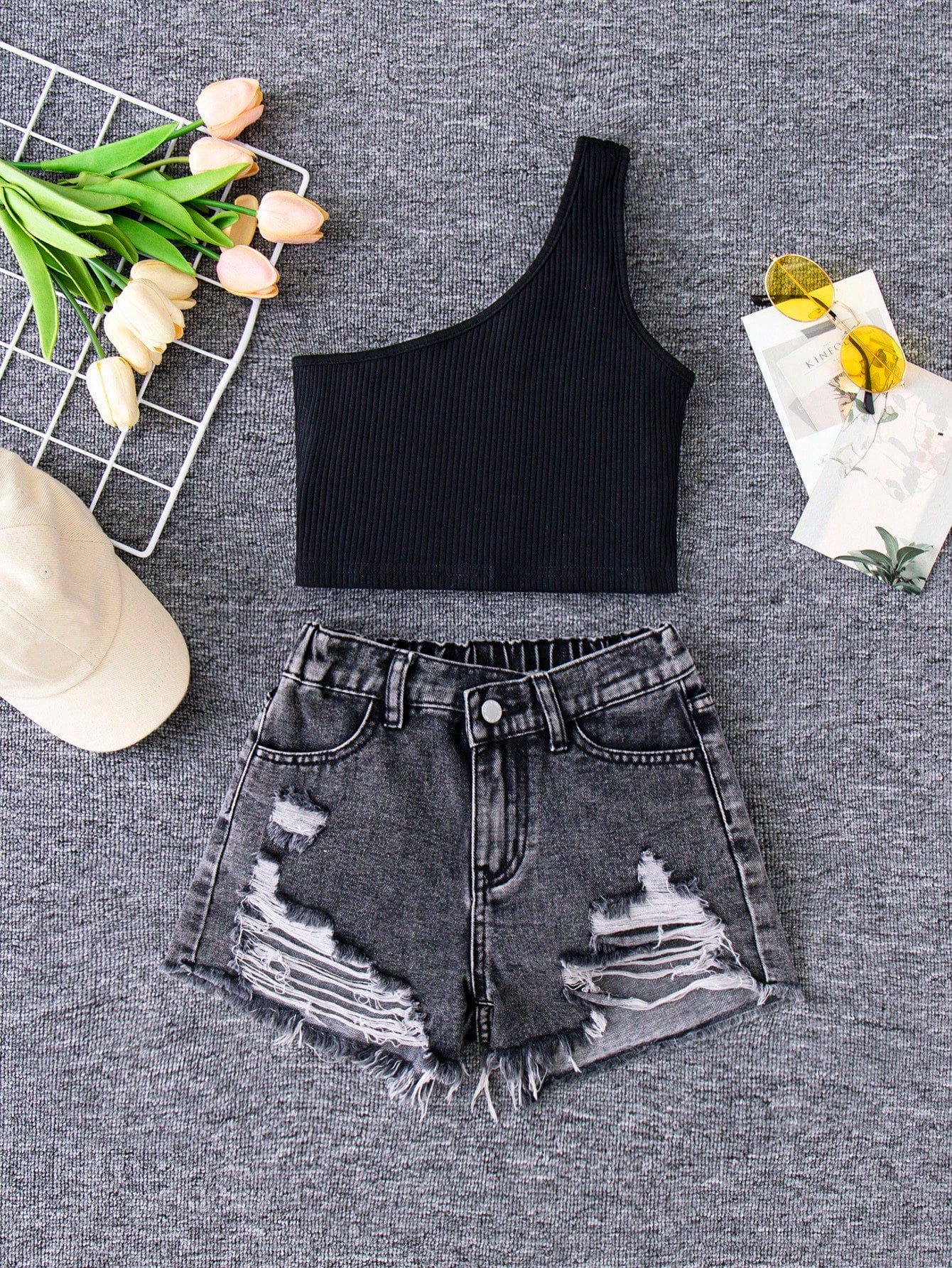 Tween Girl 2pcs Knitted One Shoulder Top And Distressed Denim Shorts, Casual And Versatile