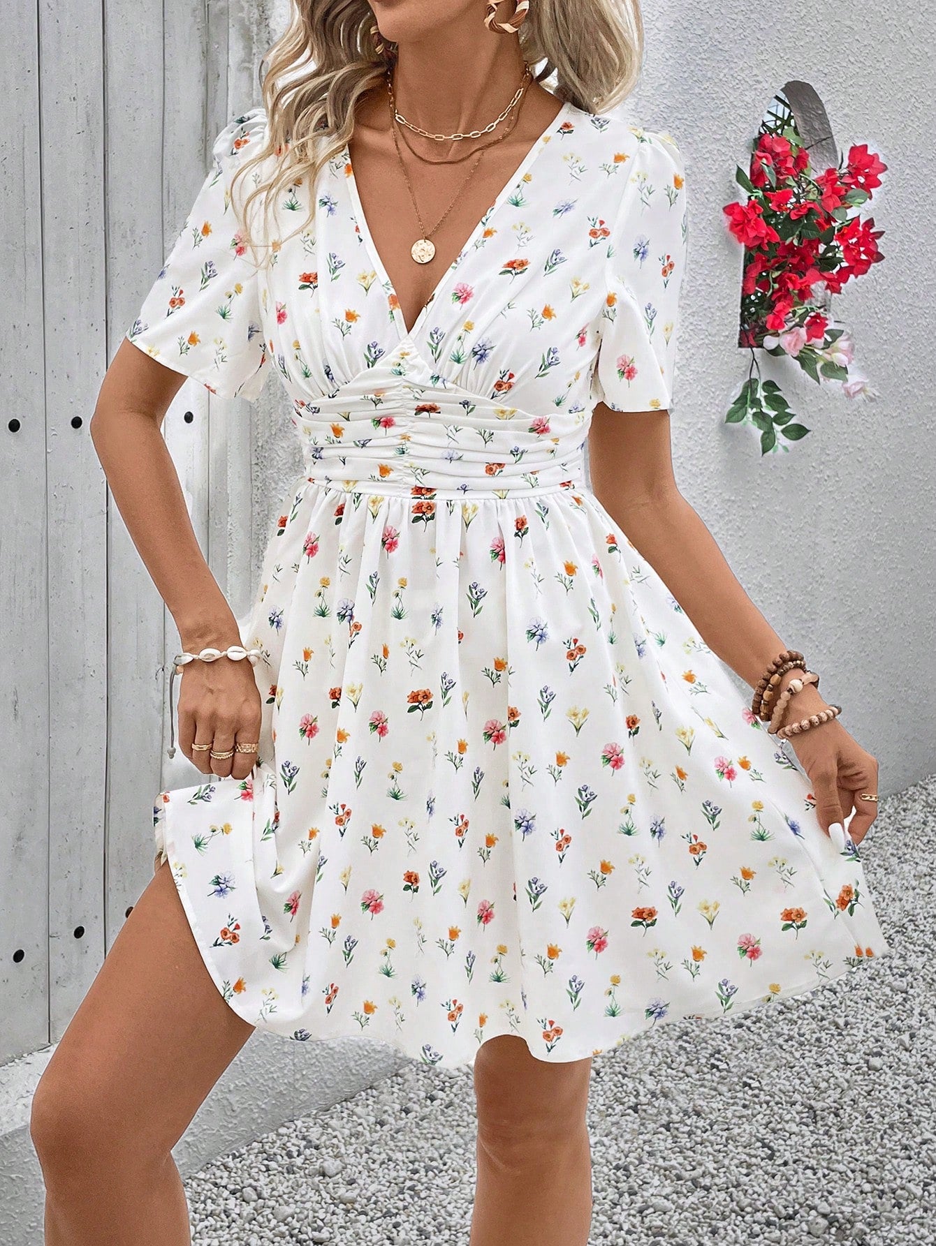 Women's Summer Holiday Casual Ditsy Floral Cinching Waist Dress