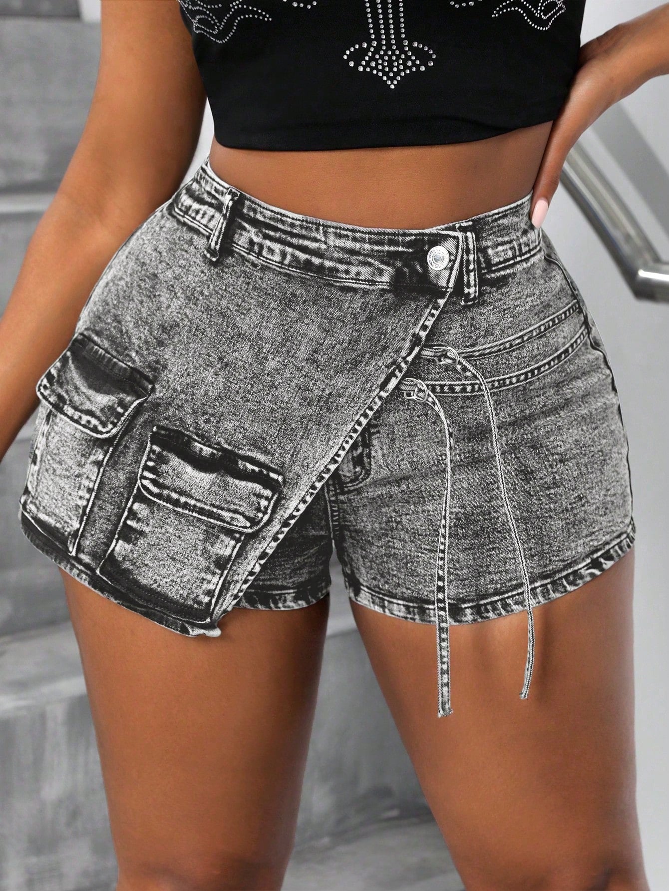 Plus Size Mid-Rise Black And Grey Stretch Denim Shorts With Irregular Hem