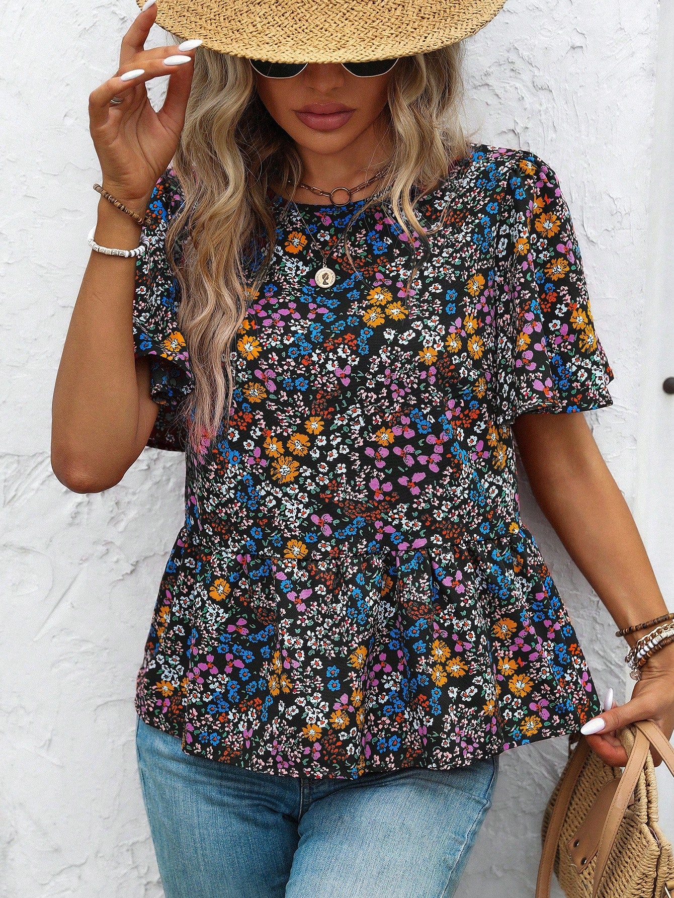 Women Round Neck Short Sleeve Shirt With Floral Print And Ruffled Hem For Casual Daily Wear In Spring/Summer