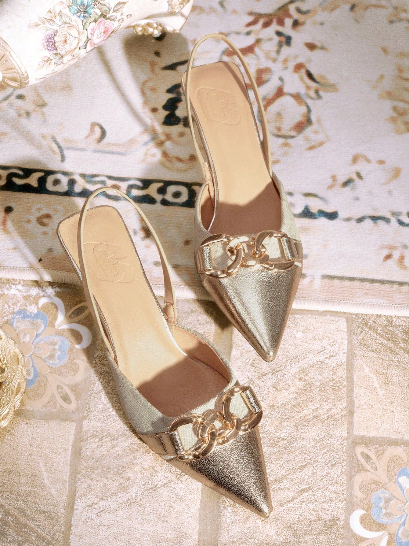 TILAWA Women's Chain Decorated Vintage Floral Patchwork Design Pointed Toe Slingback Kitten Heels, Fashionable And Comfortable For Daily Wear, Outdoor Events And Family Gatherings, Spring And Summer, Brown