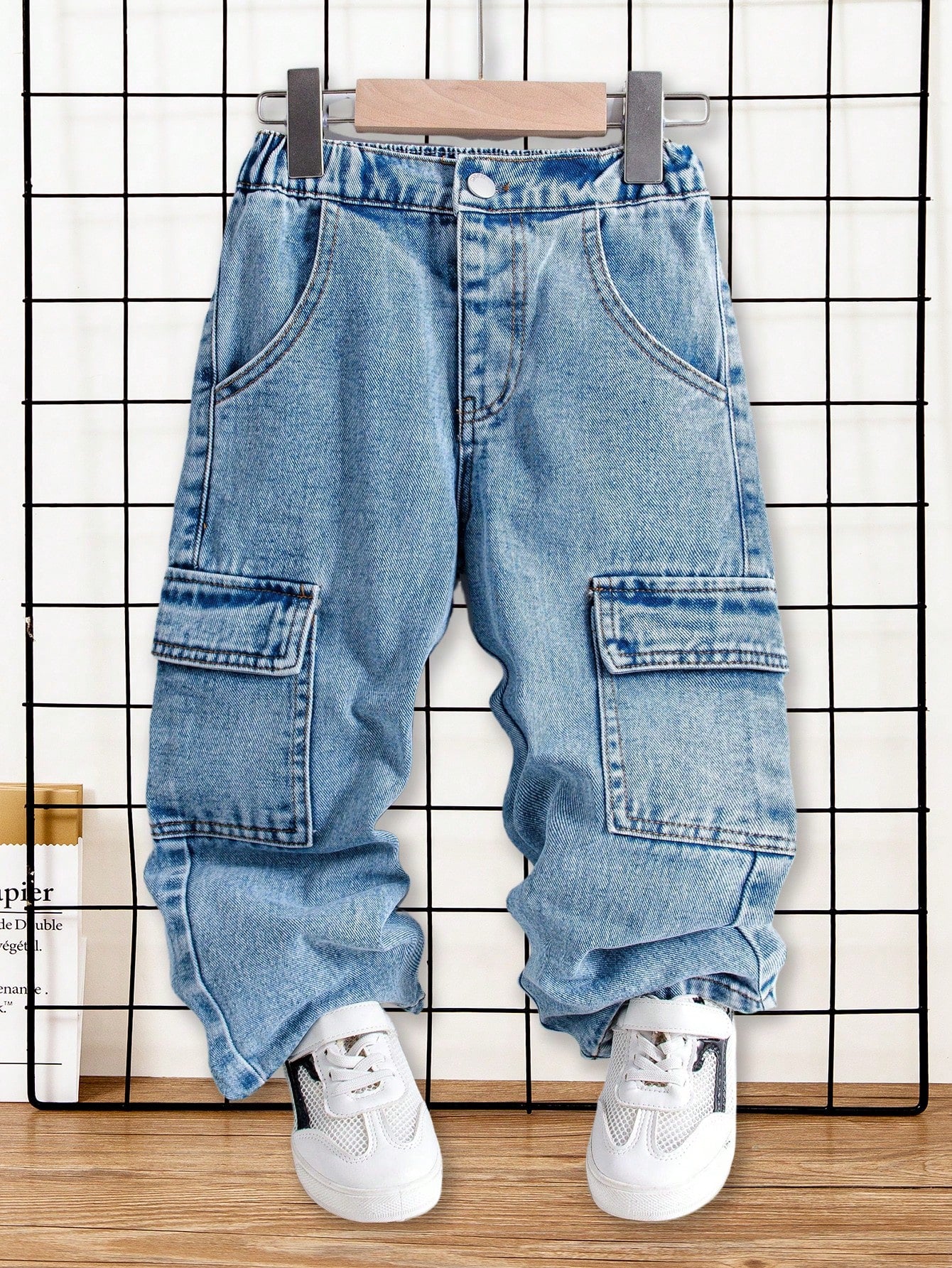 Young Boy Streetwear Casual Loose Straight Wide-Legged Patchwork Jeans With White Accent Stitching