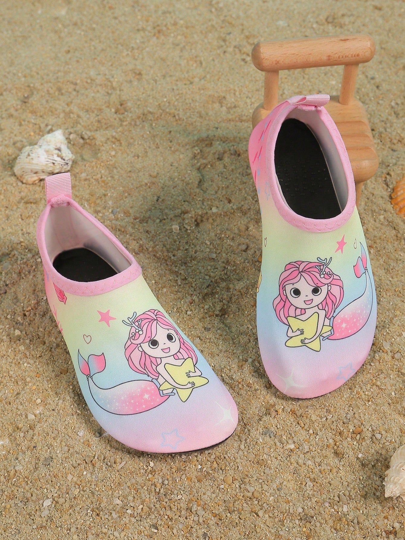 Boys" Cartoon Shark Graphic Breathable Quick-Dry Beach Water Shoes, Girls" Soft Sole Water Socks With Anti-Slip Sole