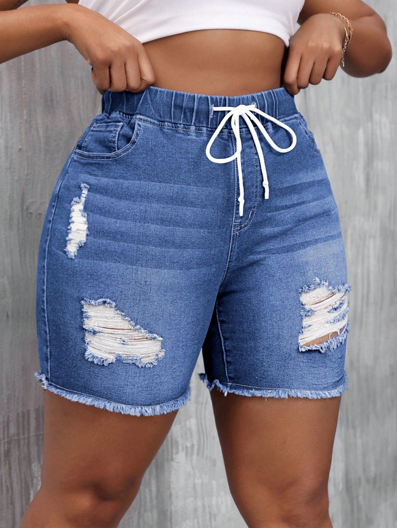 Plus Size Distressed Drawstring Denim Shorts Suitable For Daily Wear