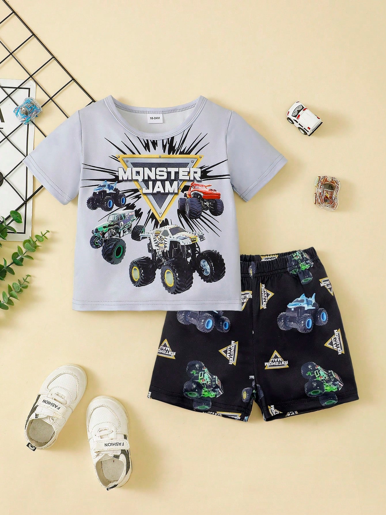 2pcs Young Boy Summer Outfit, Cartoon Car Printed Short Sleeve Round Neck Top And Shorts, Fashionable, Casual & Comfortable