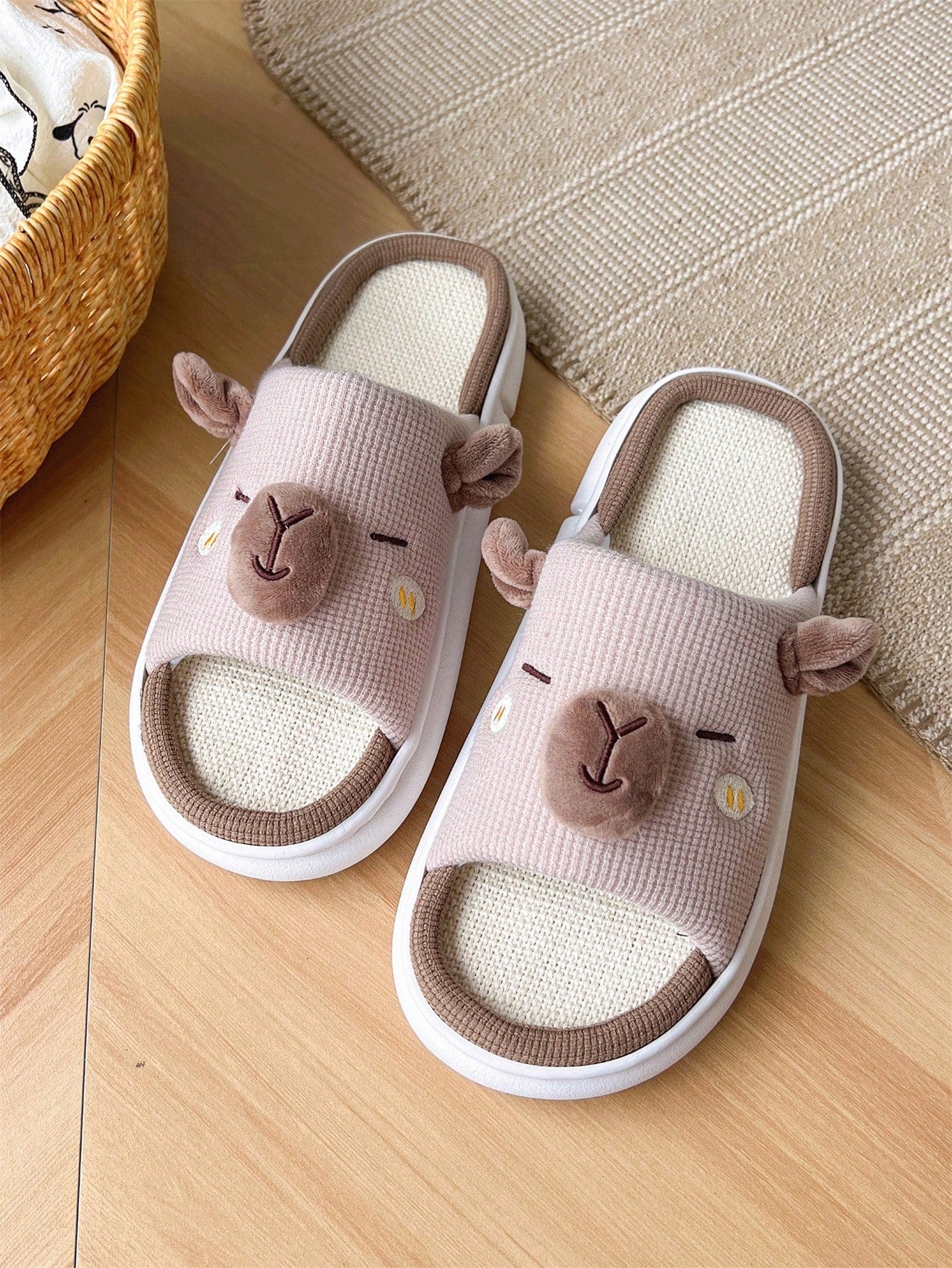 Cute Anti-Slip Thick-Soled Animal Open-Toe Slippers For Couples, Women And Men, For Indoor House Use, Beige, Suitable For All Seasons