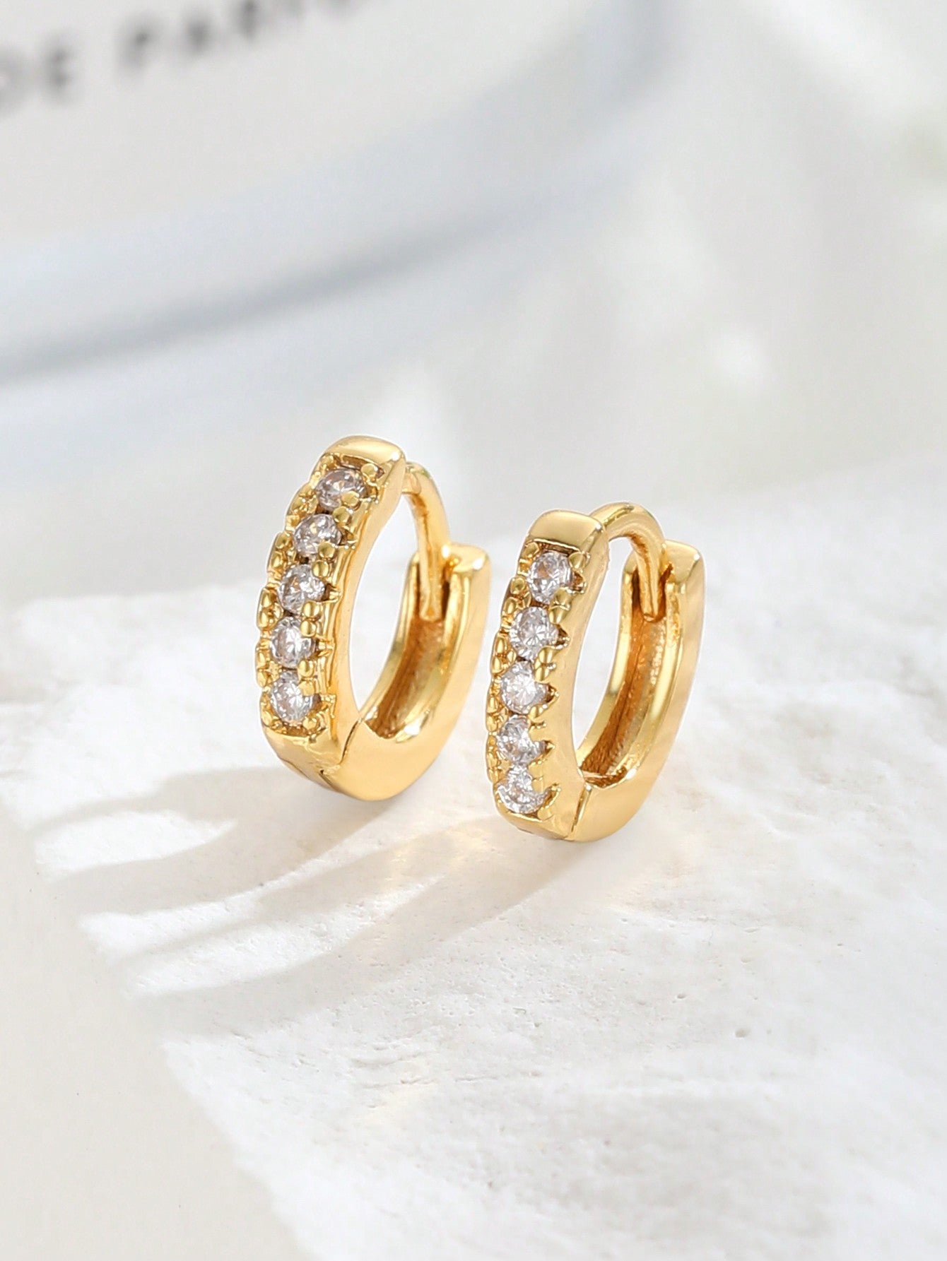 1pair Trendy Exquisite Cubic Zirconia Decor Hoop Earrings Suitable For Kids Girls Family Friend Classmates Party Banquet Festival Datings Summer Beach Vacation Jewelry Gift For Daily Wear