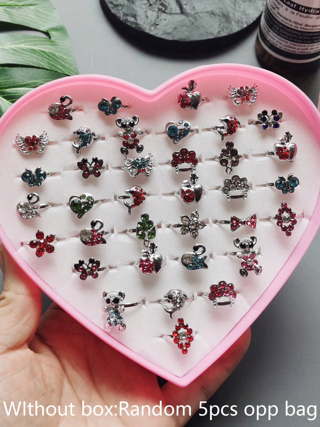 5pcs Random Adjustable Fashionable Cute Alloy Rings With Rhinestone & Hollow Out Design For Kids