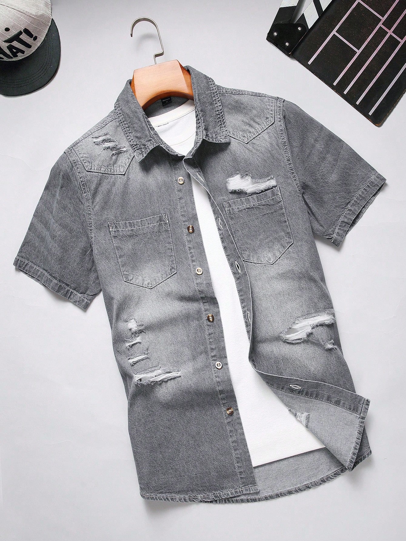 Men's Summer Casual Distressed Short Sleeve Denim Shirt, Washed