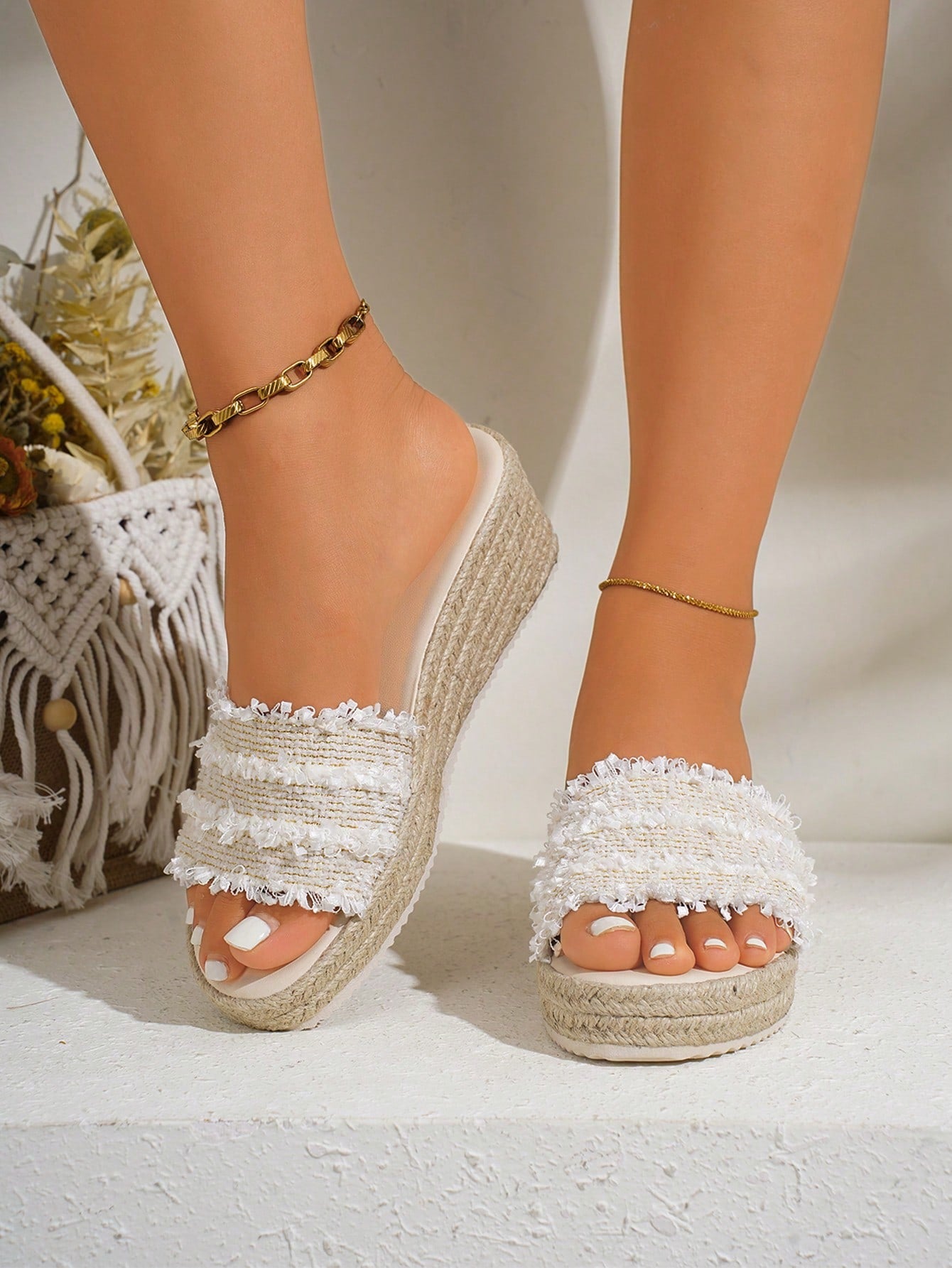 Women's Fashionable Casual Versatile Comfortable Wedge Thick Bottom Woven Rope Summer Sandals