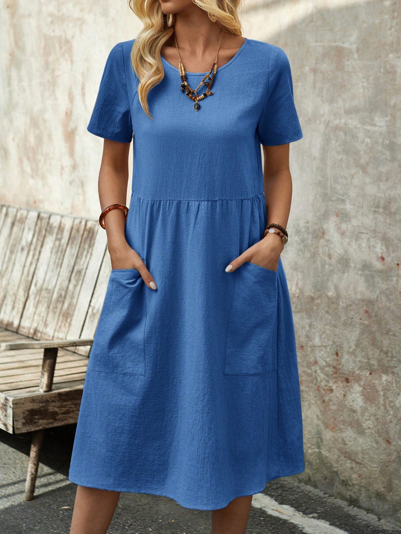 Women's Spring Round Neck Short-Sleeve Dress With Pockets And Doll Pattern