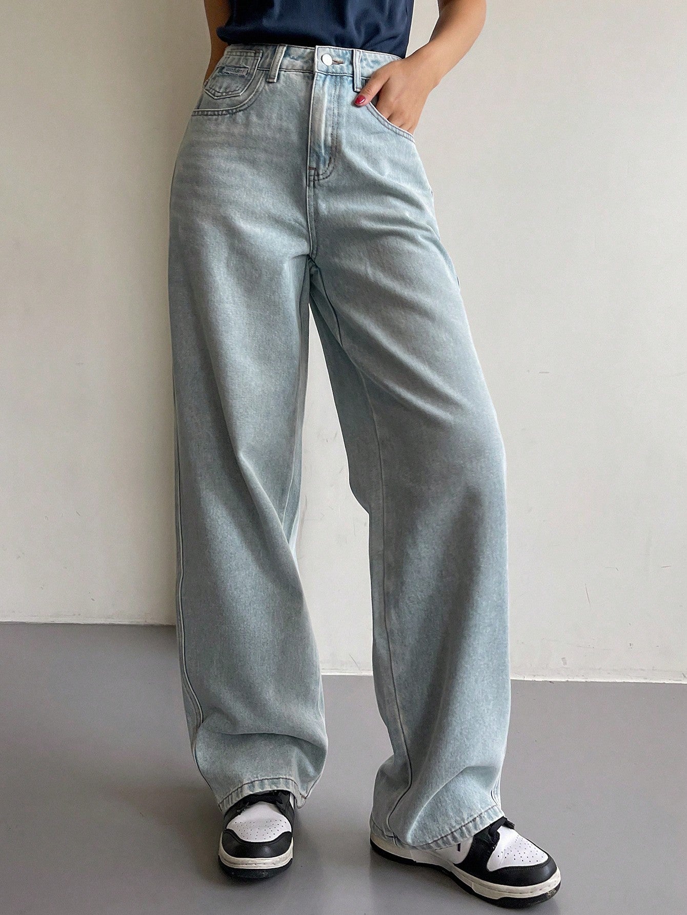 Casual Straight Leg Jeans With Washing Effect