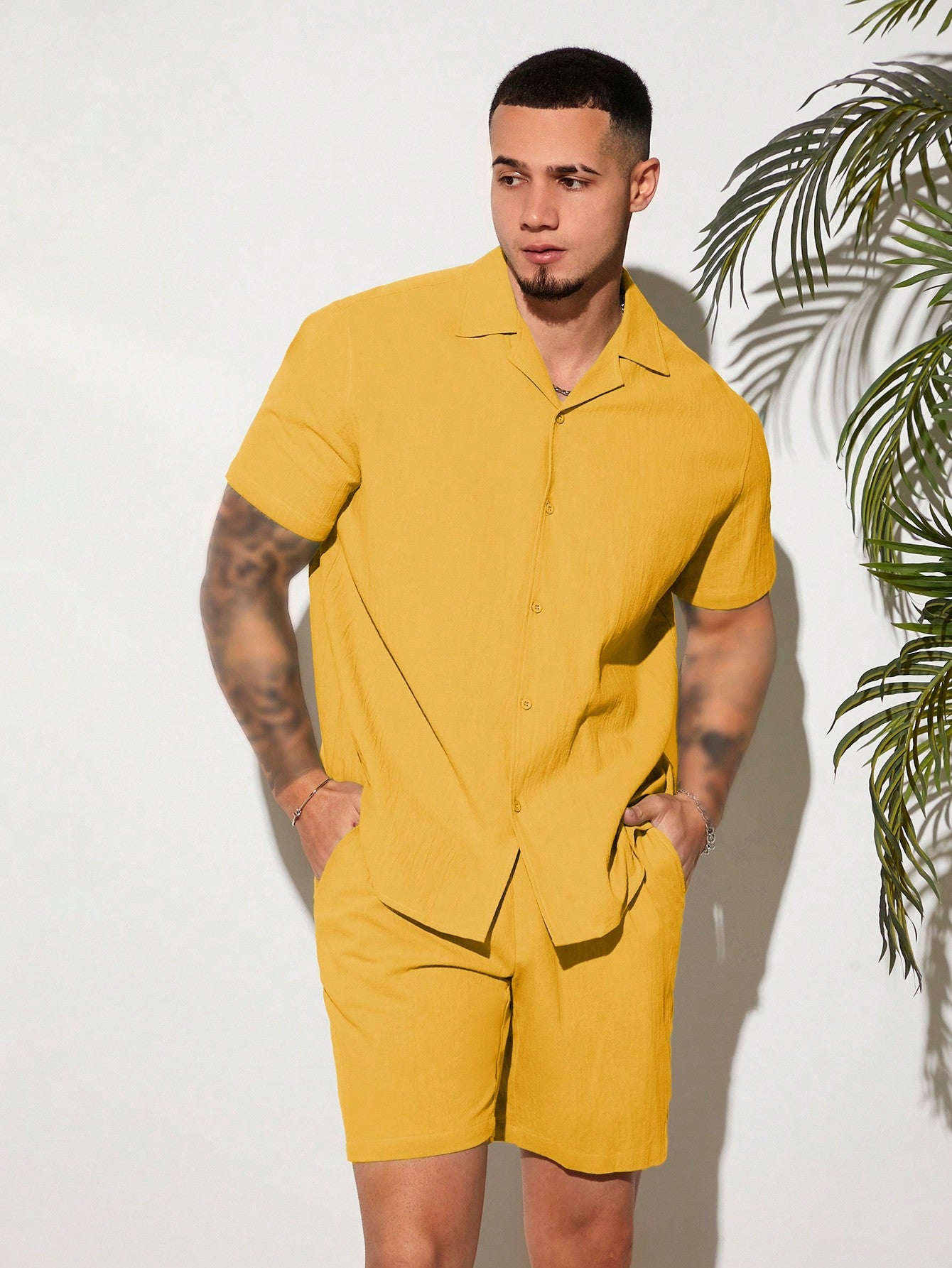 Loose Fit Men's Solid Color Button Front Shirt & Shorts Set