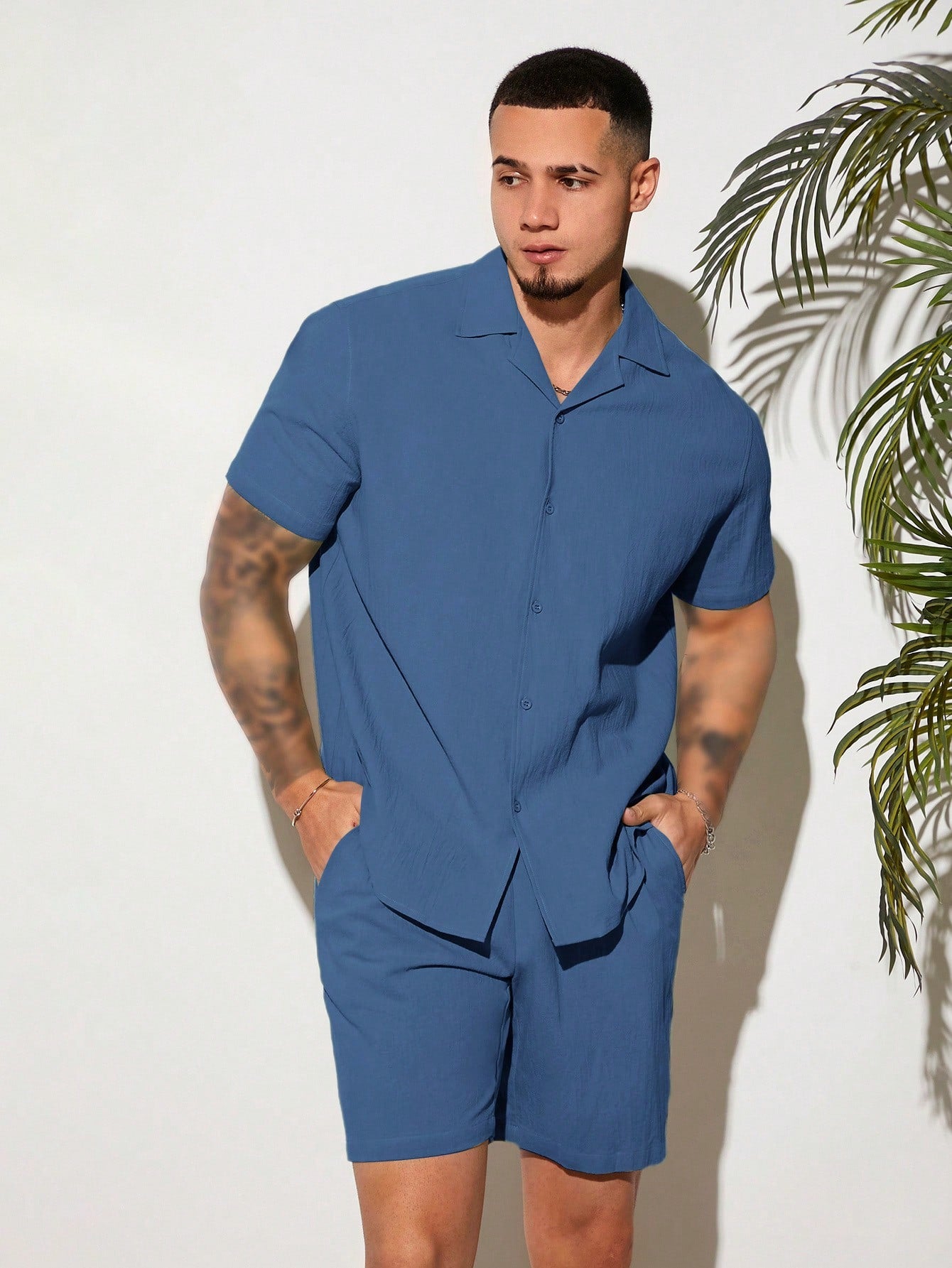 Loose Fit Men's Solid Color Button Front Shirt & Shorts Set