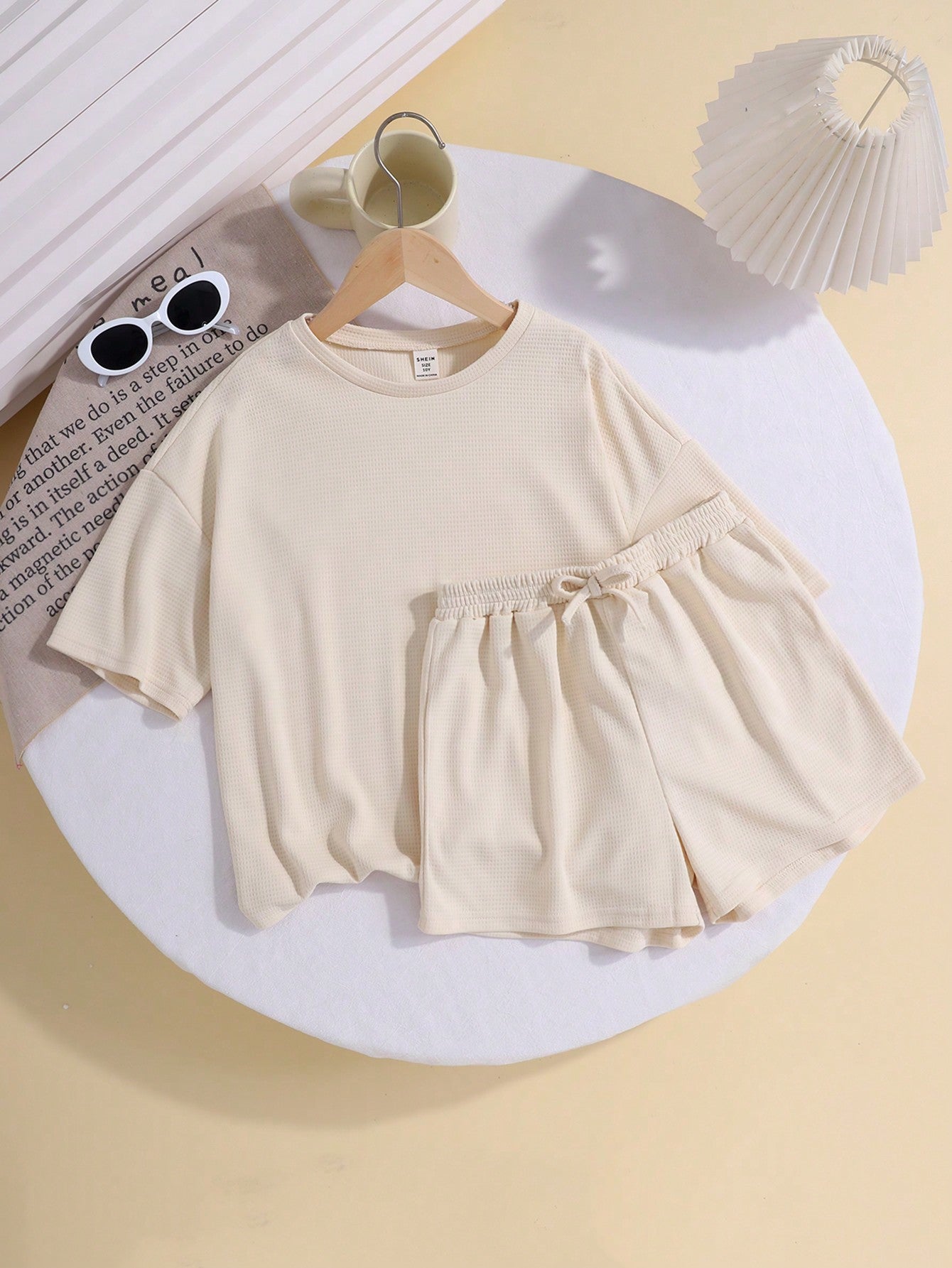 Tween Girl Solid Color Knitted Short Sleeve Round Neck Top And Loose Shorts Casual Two-Piece Outfit