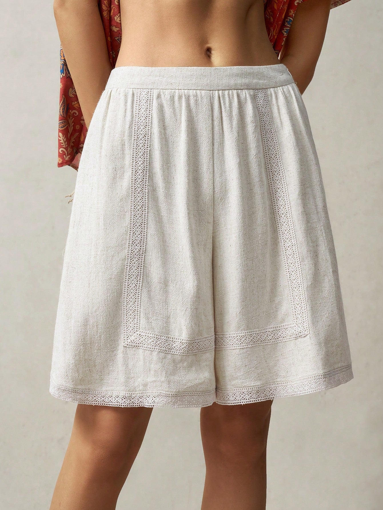 BohoFeels Vacation Basic Lace Trim Women's Shorts