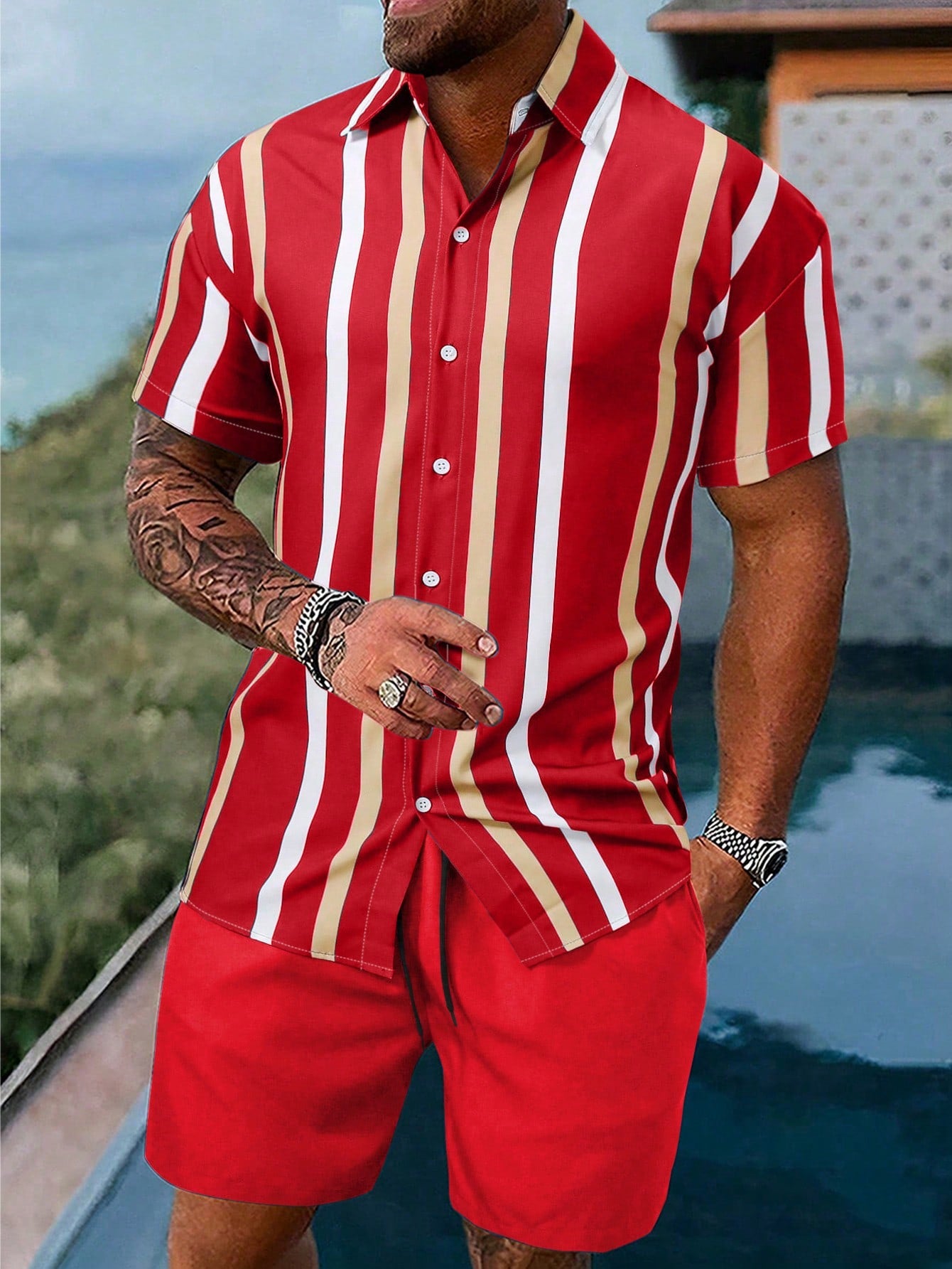 Men Two-Piece Set Of Striped Printed Short-Sleeve Shirt And Solid Color Shorts, Suitable For Summer