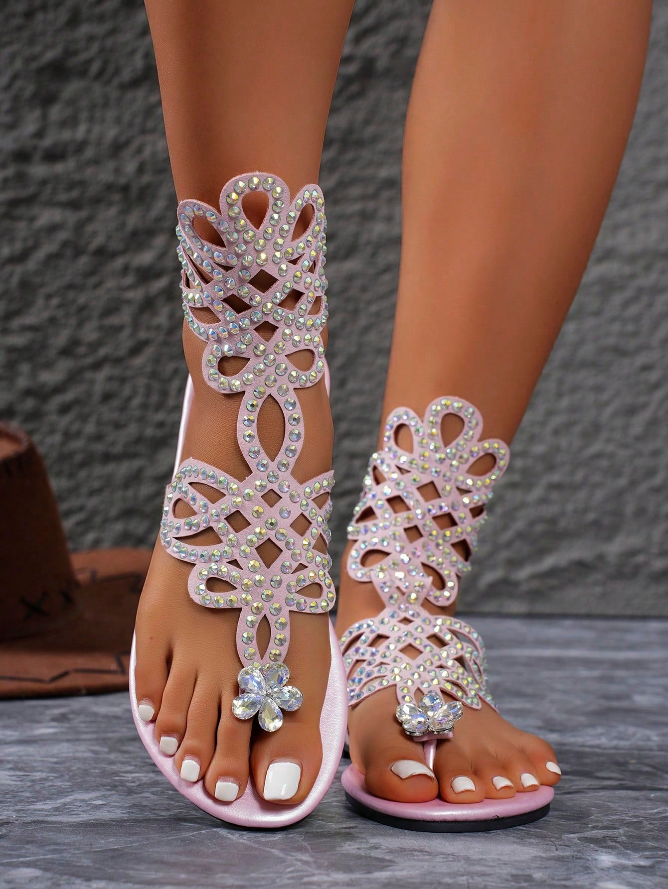 2024 New Trendy Cross-Border Rhinestone Beach Flip Flops, Sexy, Comfortable, All-Match And Open-Toe Summer Sandals