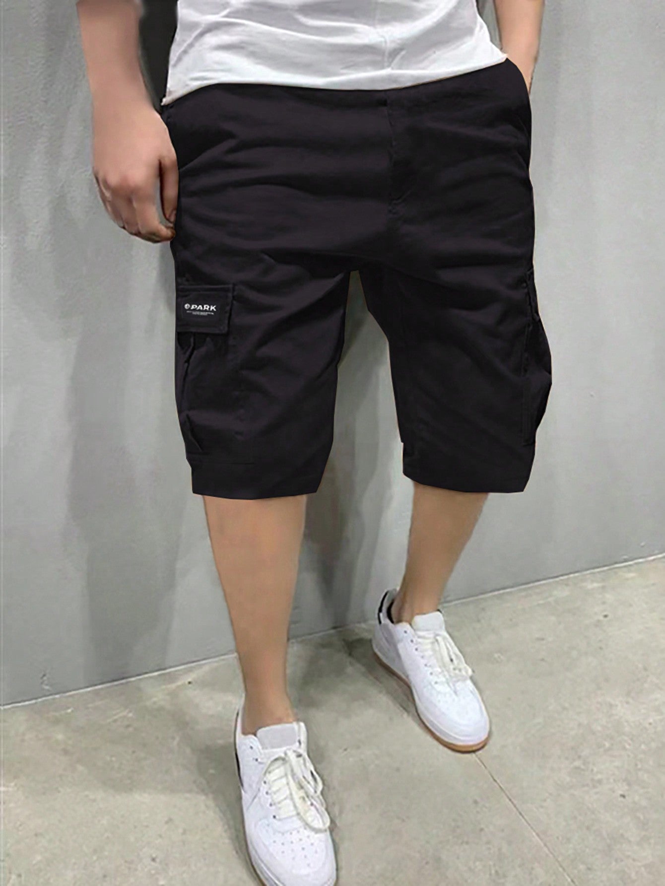 1pc Tween Boy Casual Sports Outdoor Pocket Shorts With Trendy Woven Label, Spring/Summer/Autumn