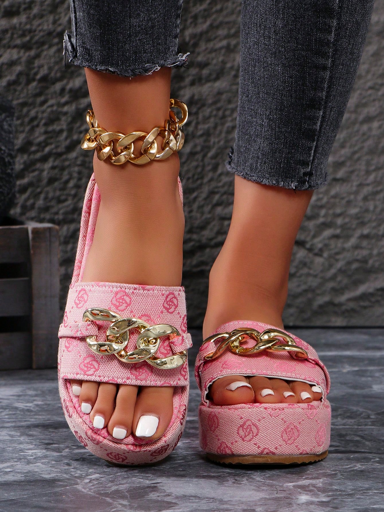 Women Plus Size Outdoor Platform Wedge Thick-Soled Sandals, Summer Fashion Allover Pattern Casual Slippers, Beach Shoes